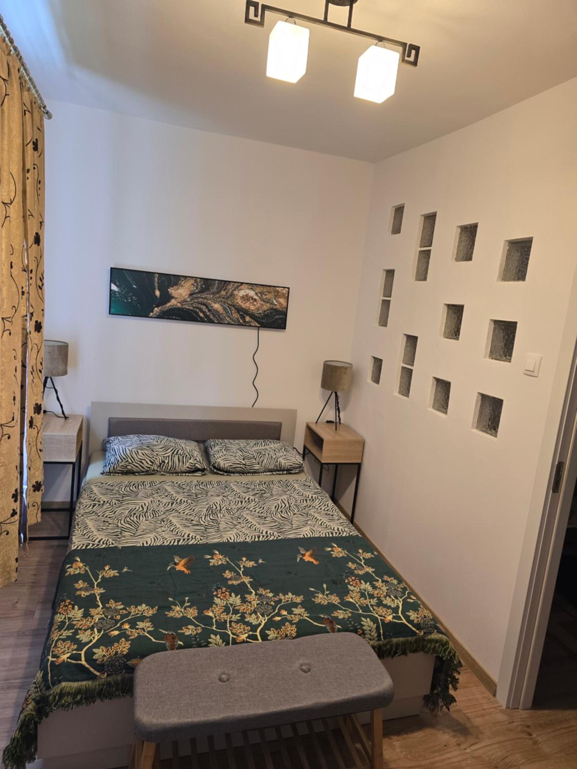 Áfonya en Odorheiu Secuiesc — hotel room