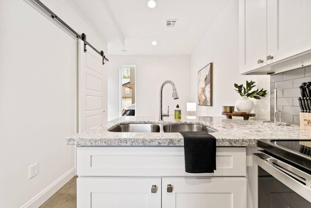 Welcoming Town Home Brand New Construction view 2