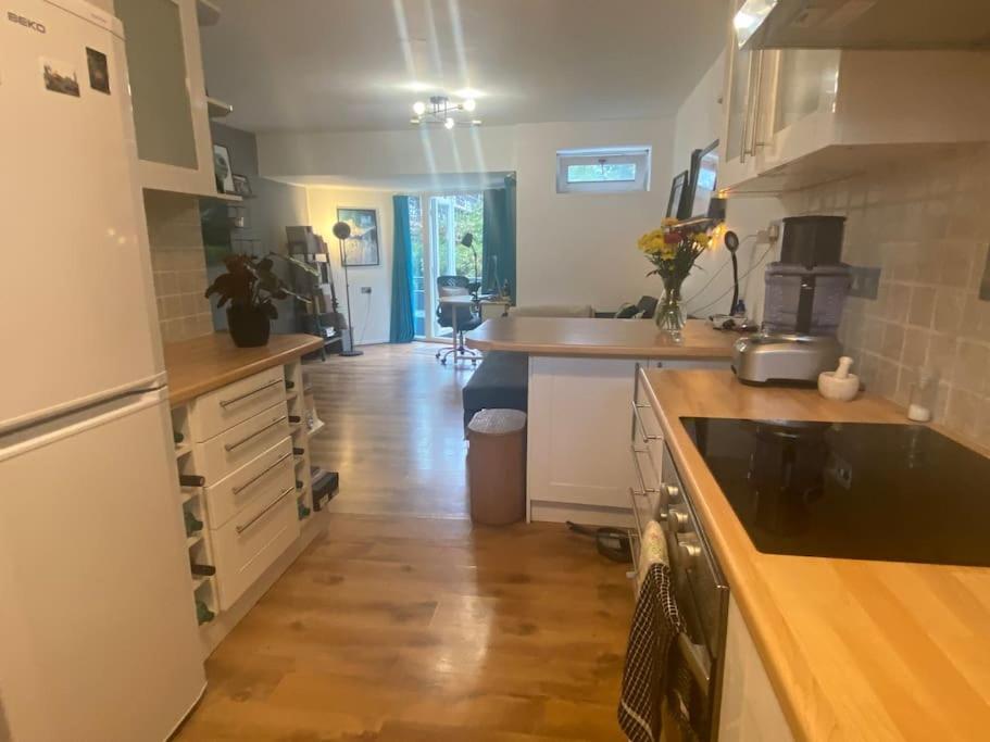 London City Retreat Escape in Oval - Elephant & Castle