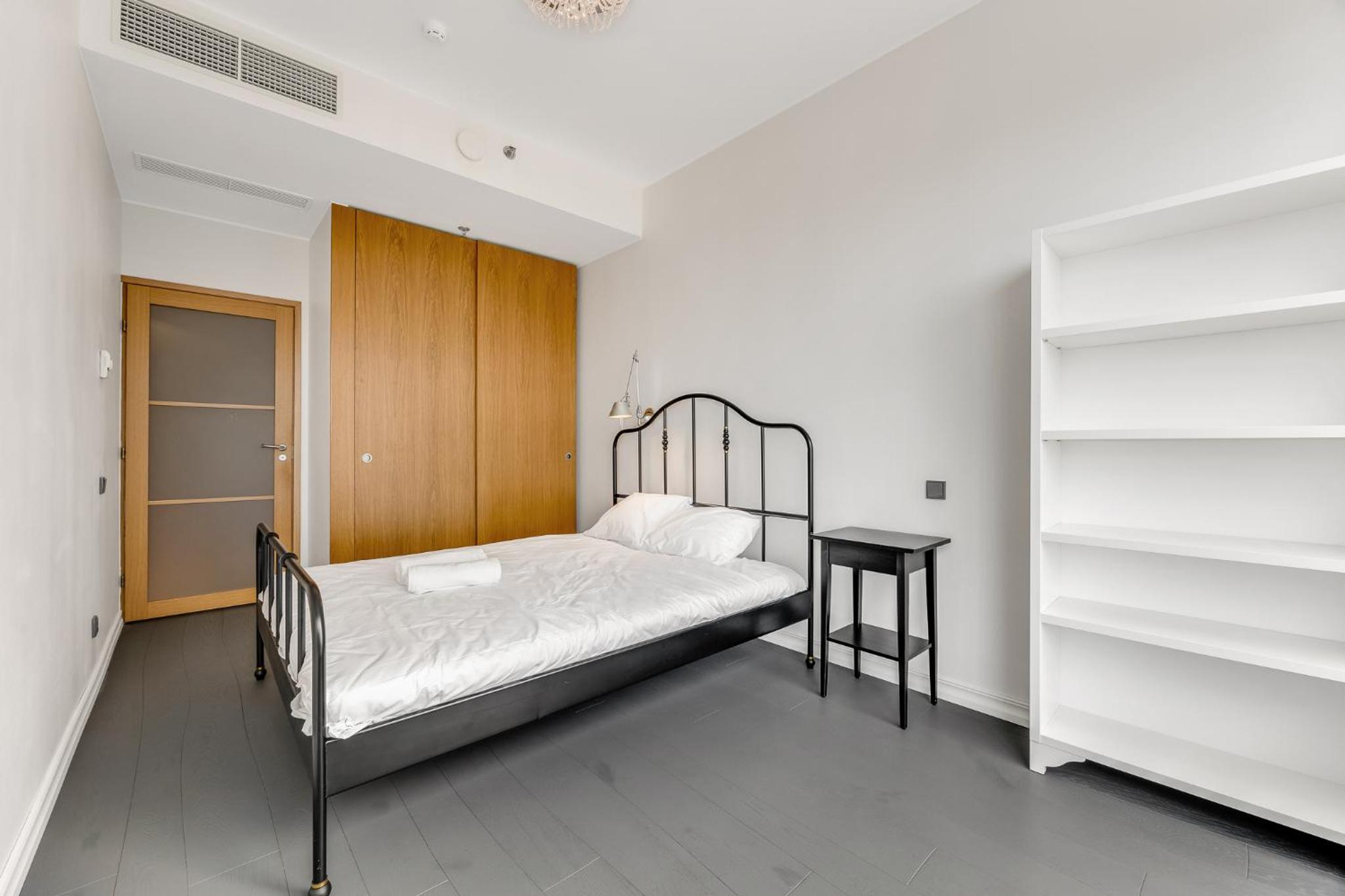 High-Rise Luxury Apartment With Amazing Panoram View in CityCentre