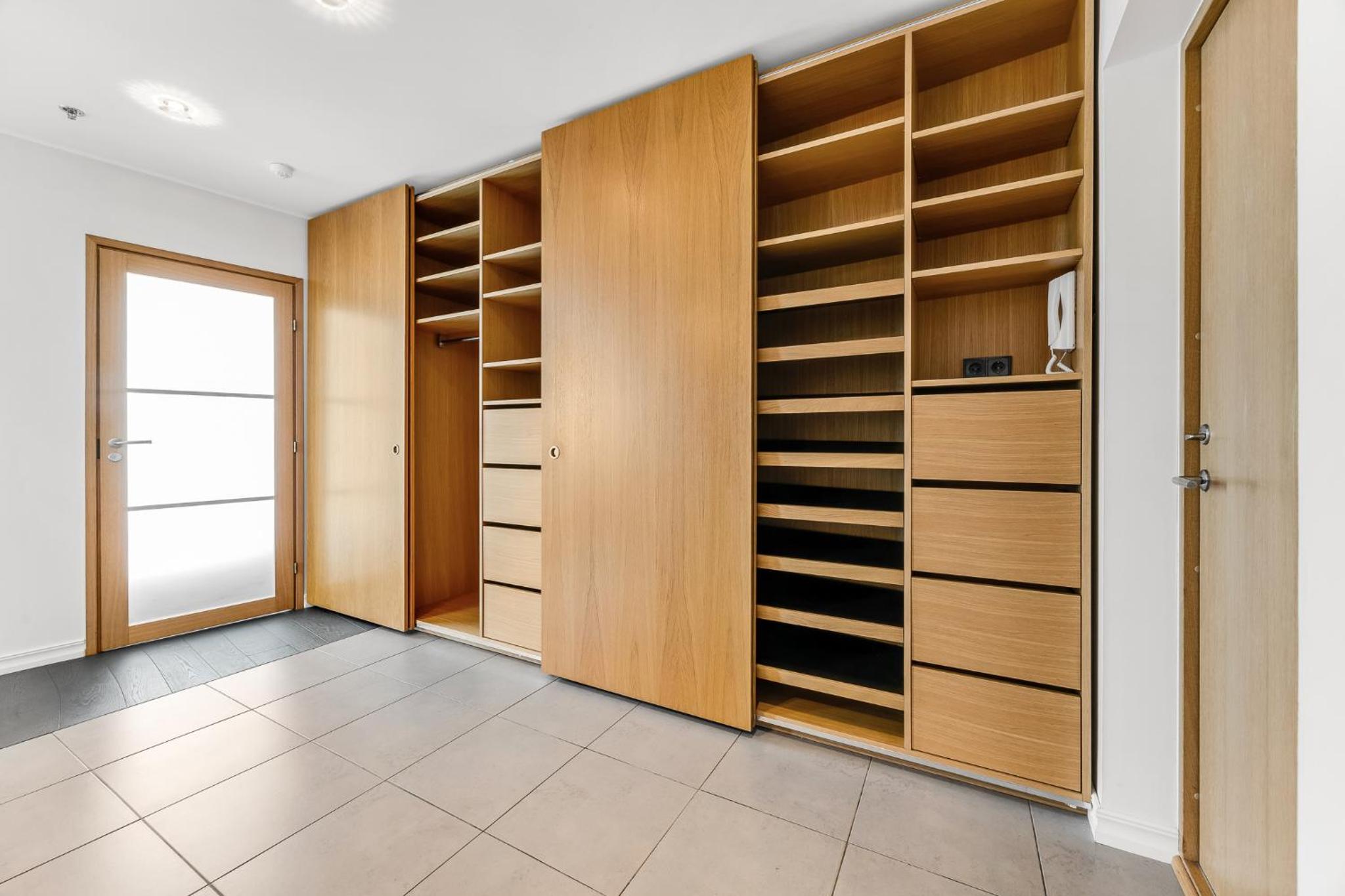 High-Rise Luxury Apartment With Amazing Panoram View in CityCentre