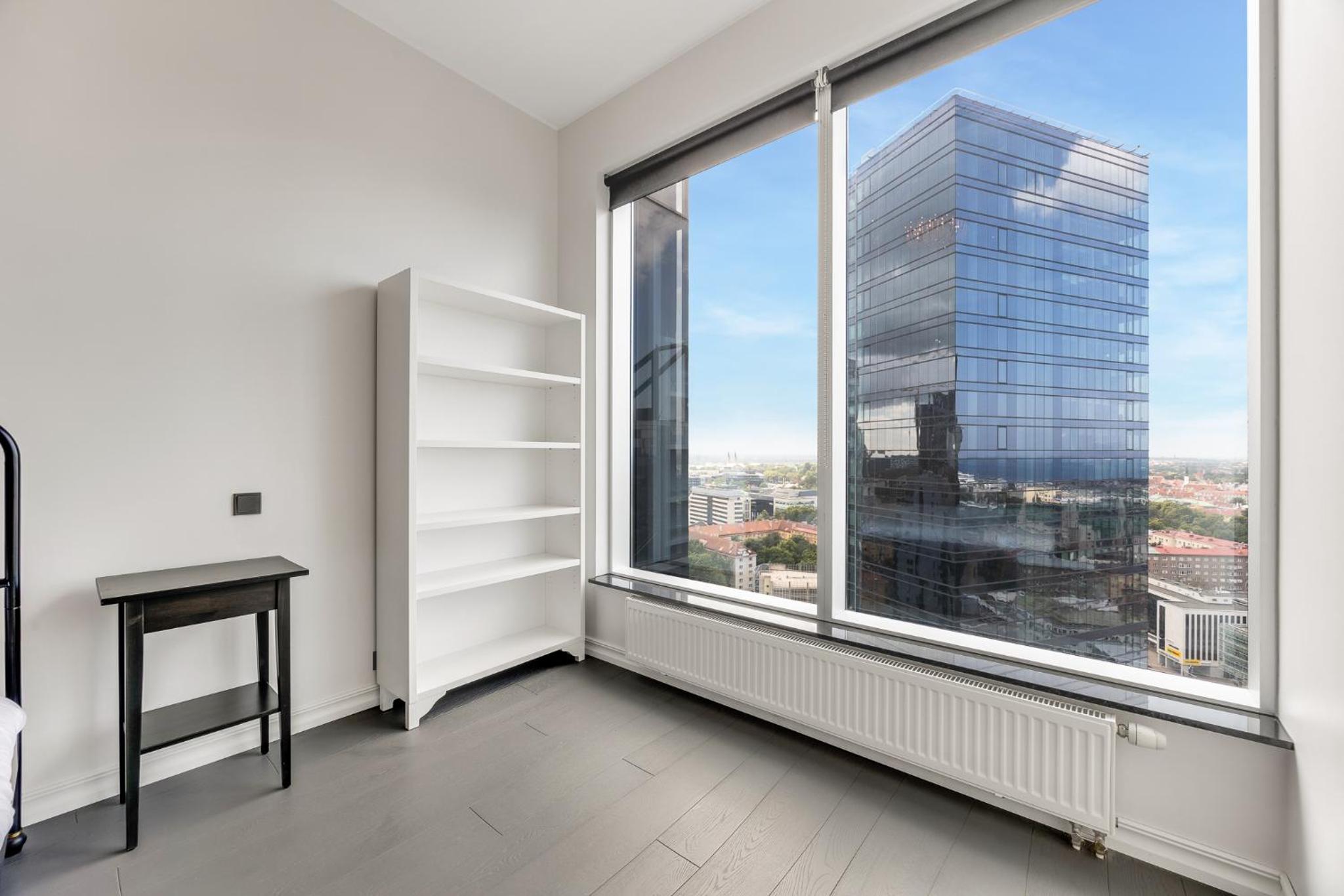 High-Rise Luxury Apartment With Amazing Panoram View in CityCentre