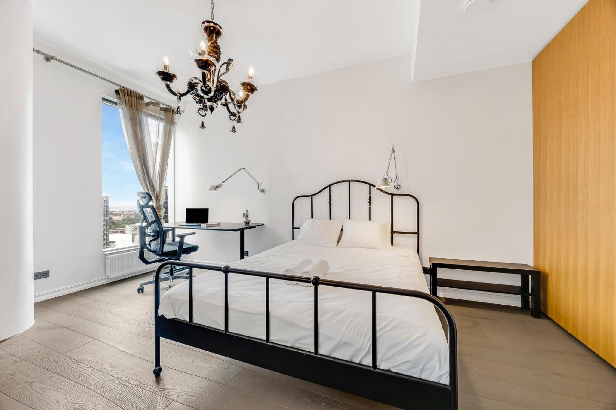 High-Rise Luxury Apartment With Amazing Panoram View in CityCentre