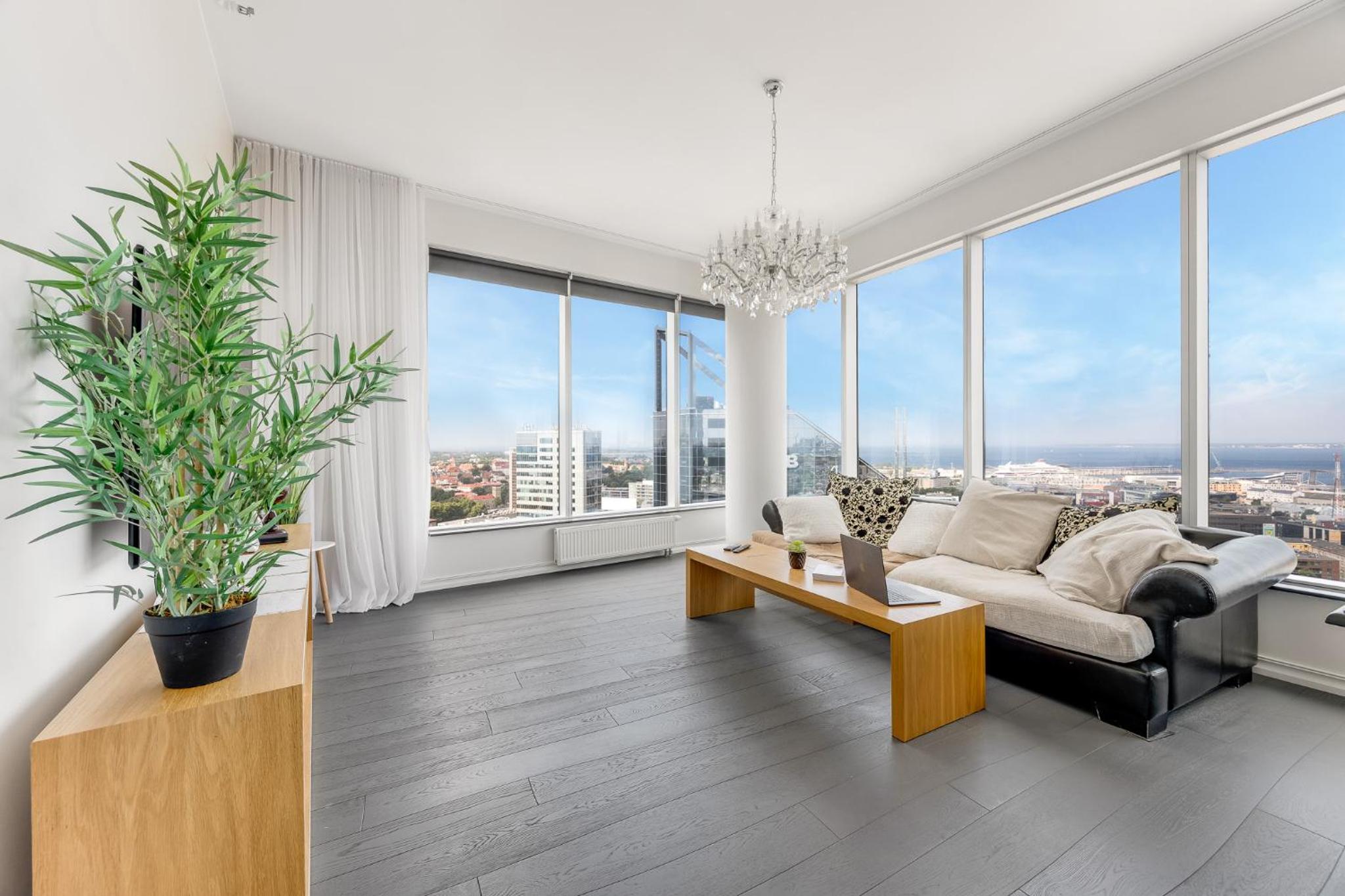 High-Rise Luxury Apartment With Amazing Panoram View in CityCentre