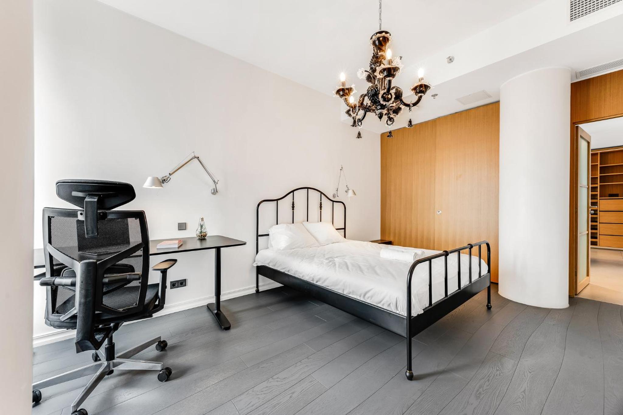 High-Rise Luxury Apartment With Amazing Panoram View in CityCentre