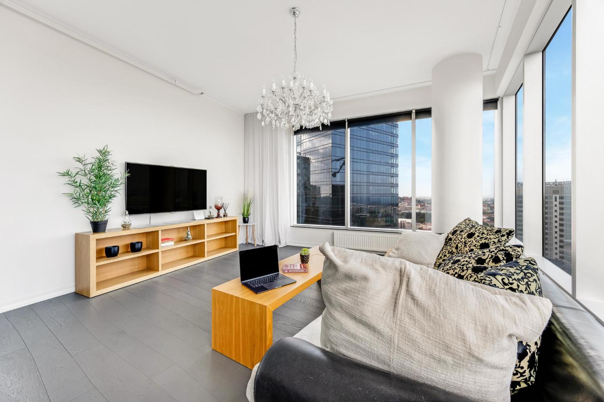 High-Rise Luxury Apartment With Amazing Panoram View in CityCentre
