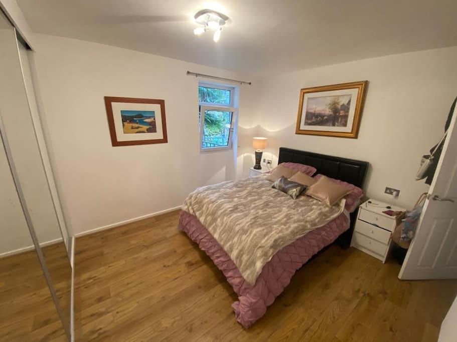 London City Retreat Escape in Oval - Elephant & Castle