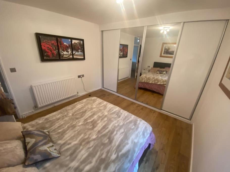 London City Retreat Escape in Oval - Elephant & Castle