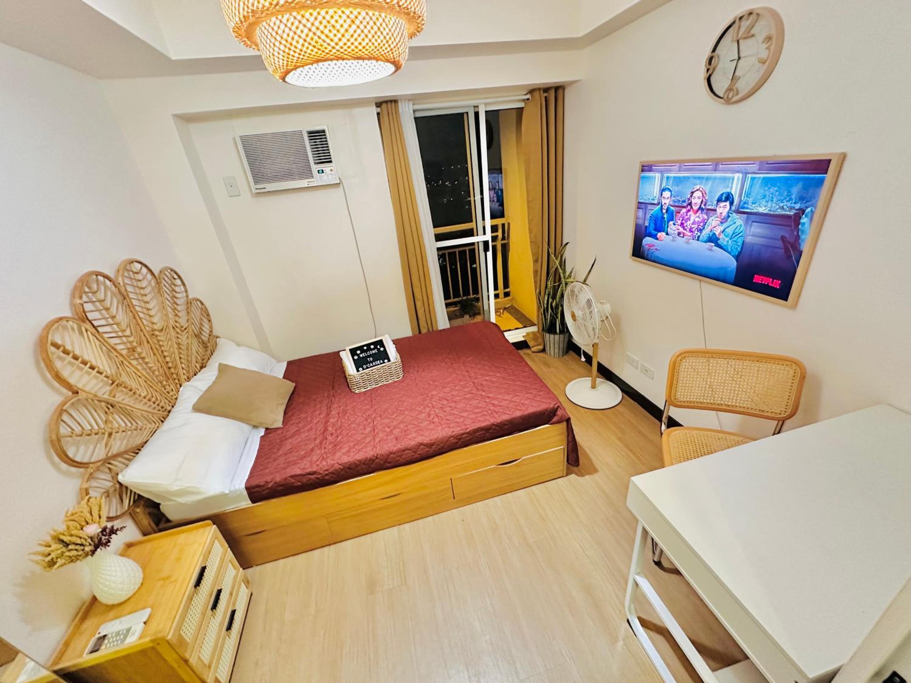 Dcardea Staycation