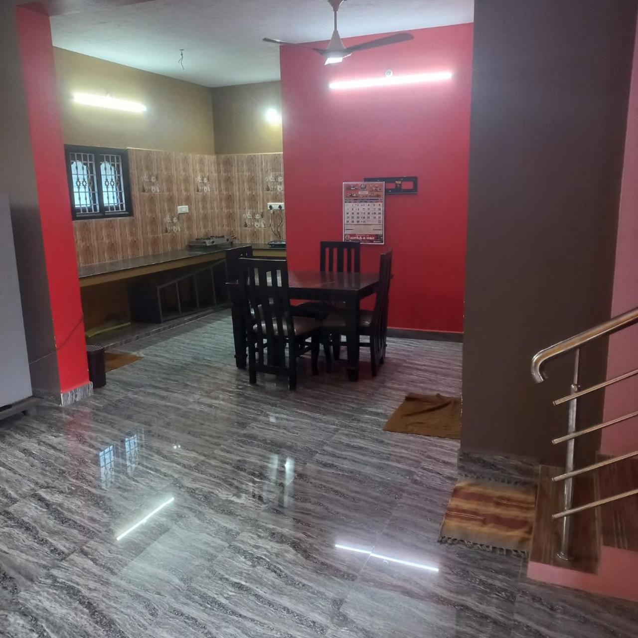 Senthil Resort