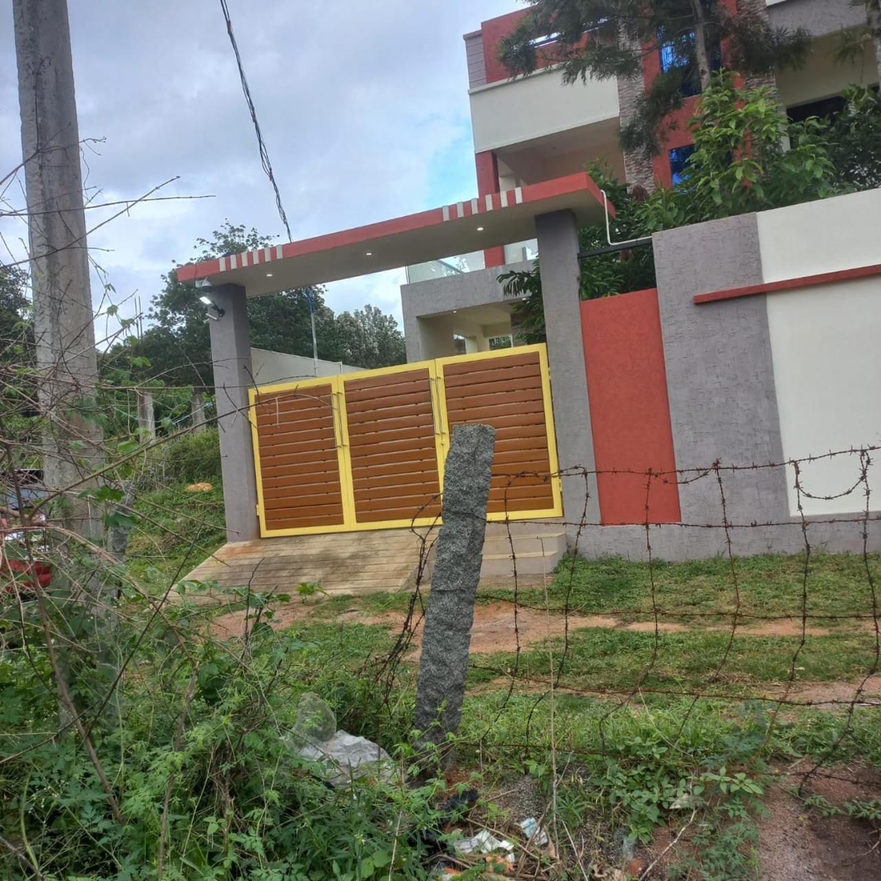 Senthil Resort