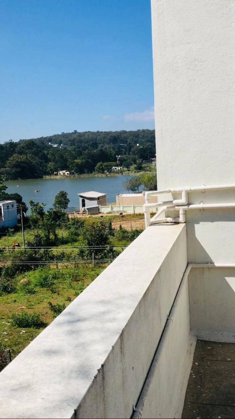 Senthil Resort
