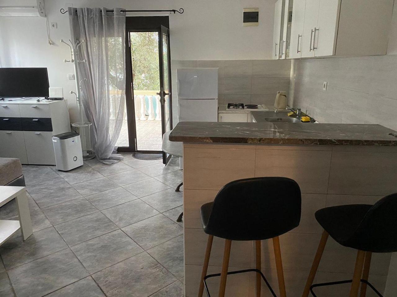 Apartments Arina