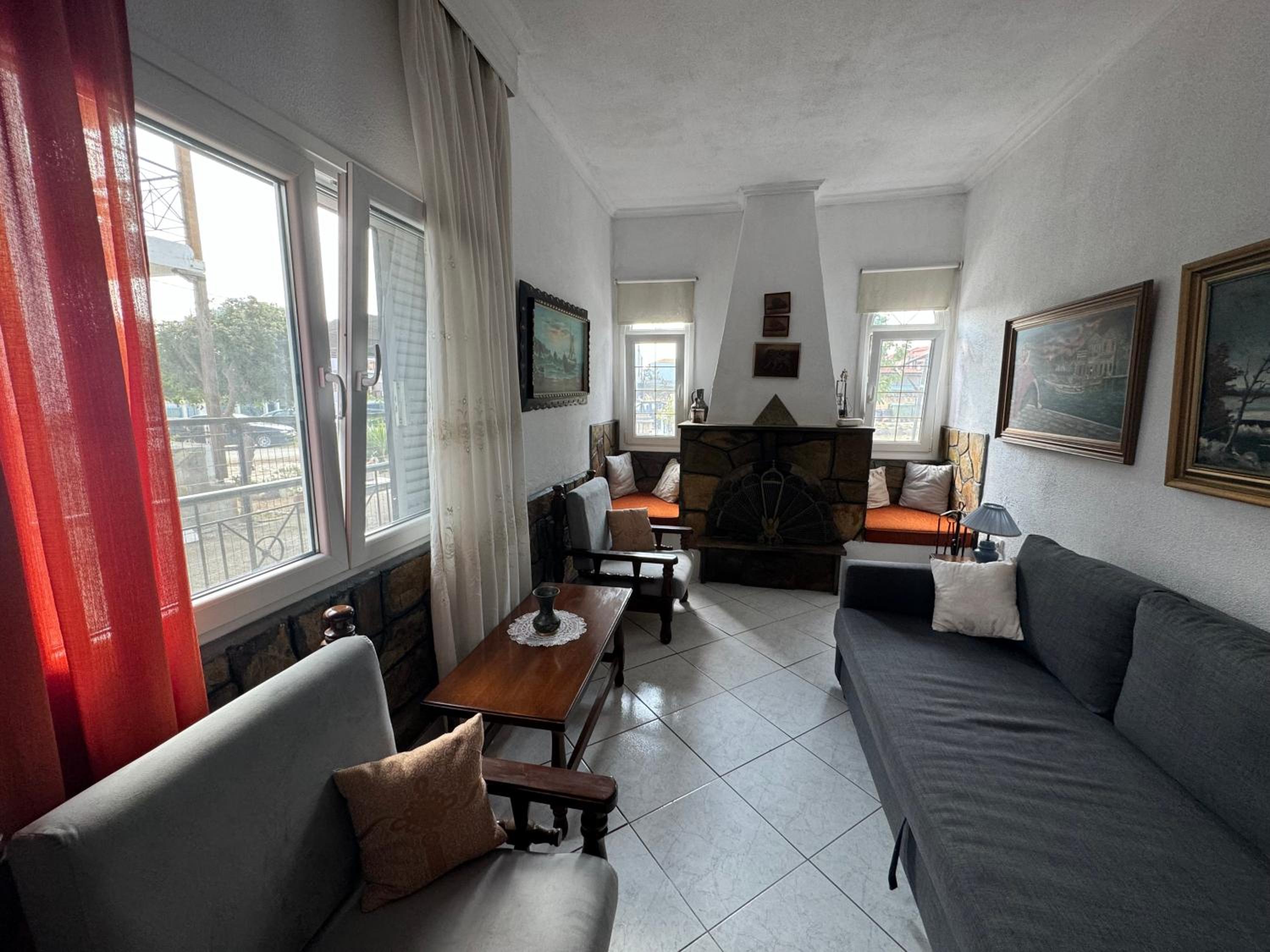 Nikiti Cottage House