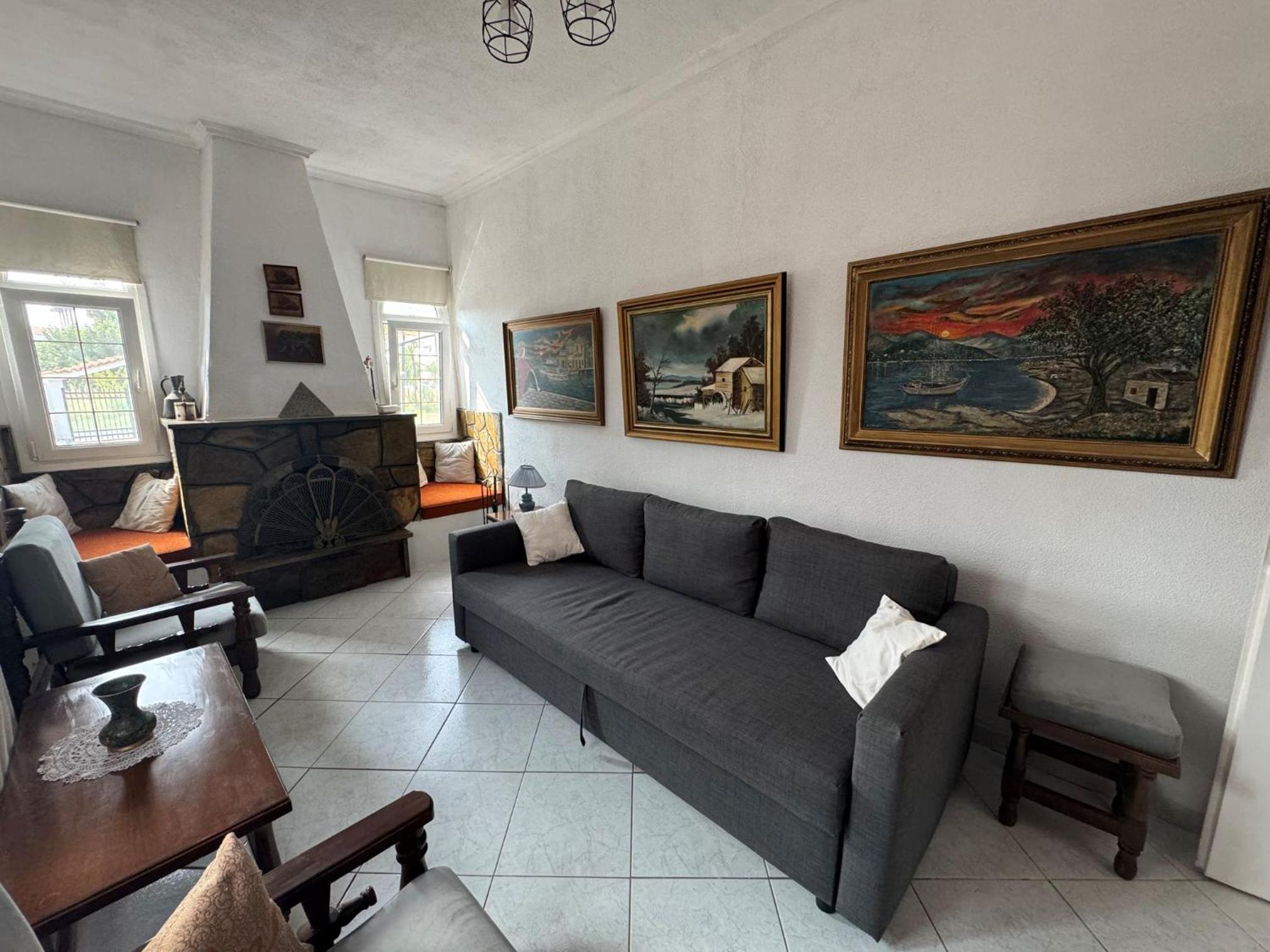 Nikiti Cottage House