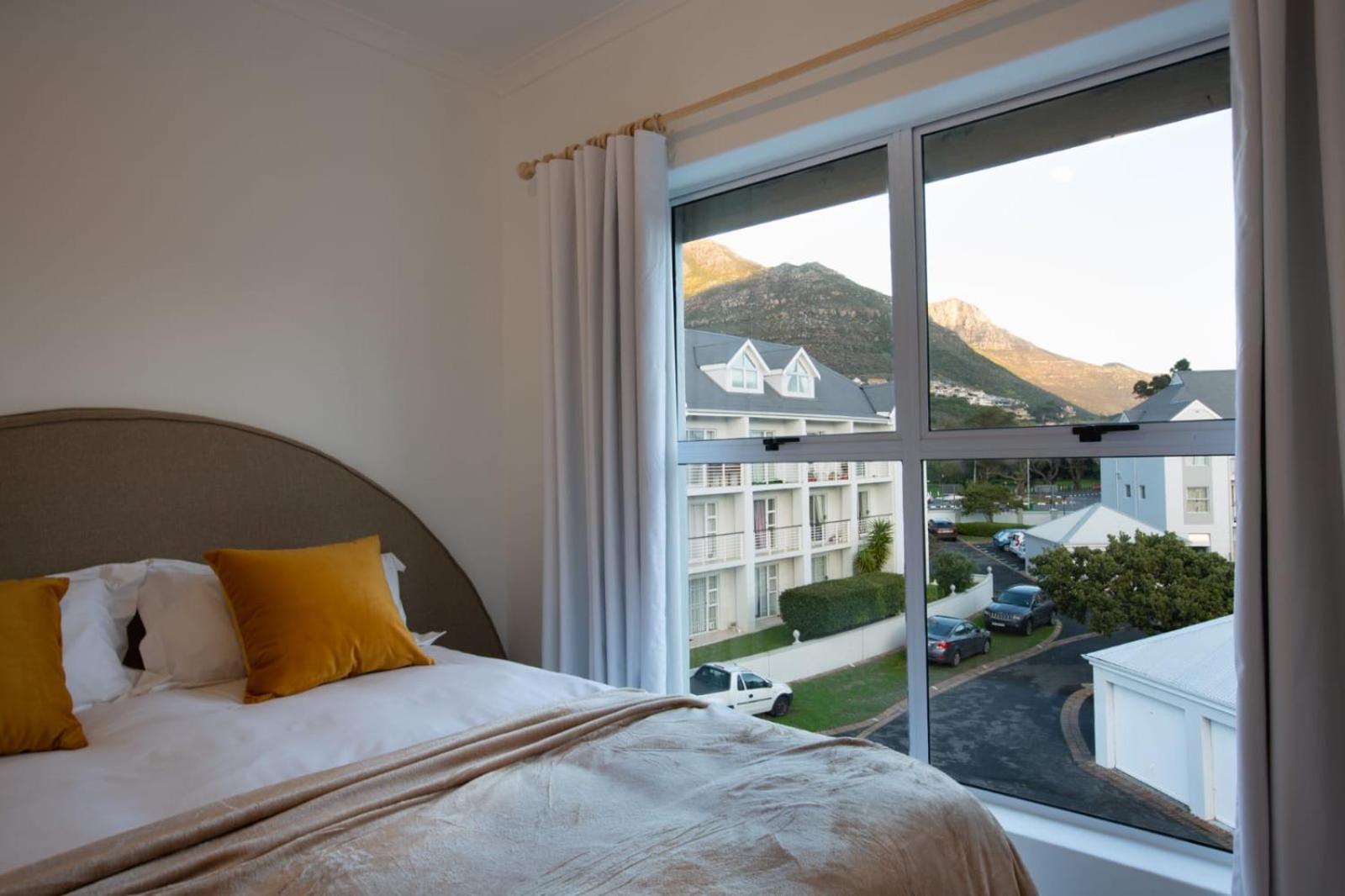 2 Bedroom Apartment , Princess Beach Club, HoutBay, Cape Town