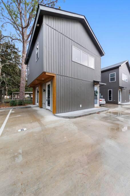 Charming Townhome - New Construction view 3