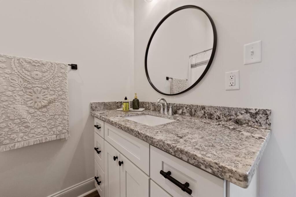 Charming Townhome - New Construction view 4