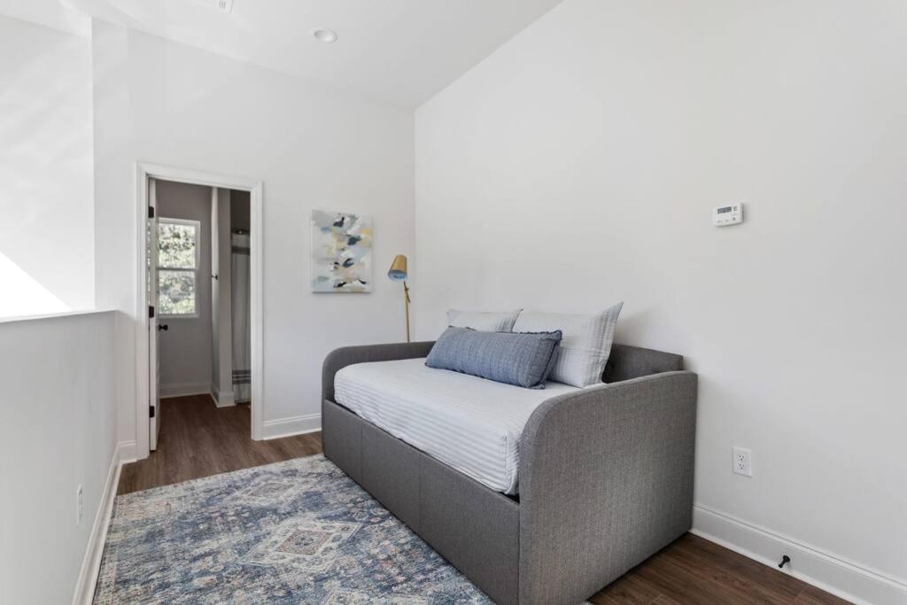 Charming Townhome - New Construction view 5