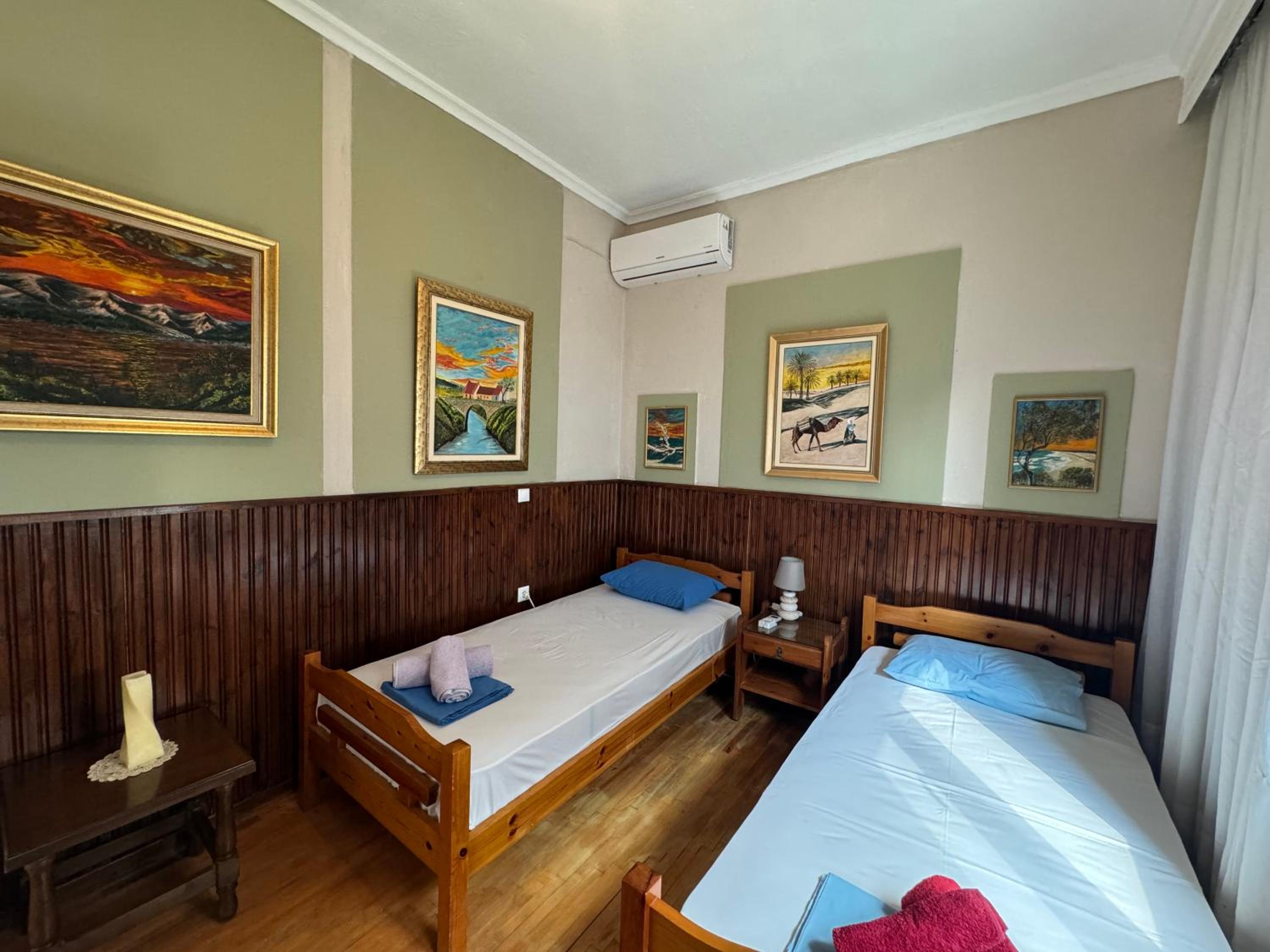 Nikiti Cottage House