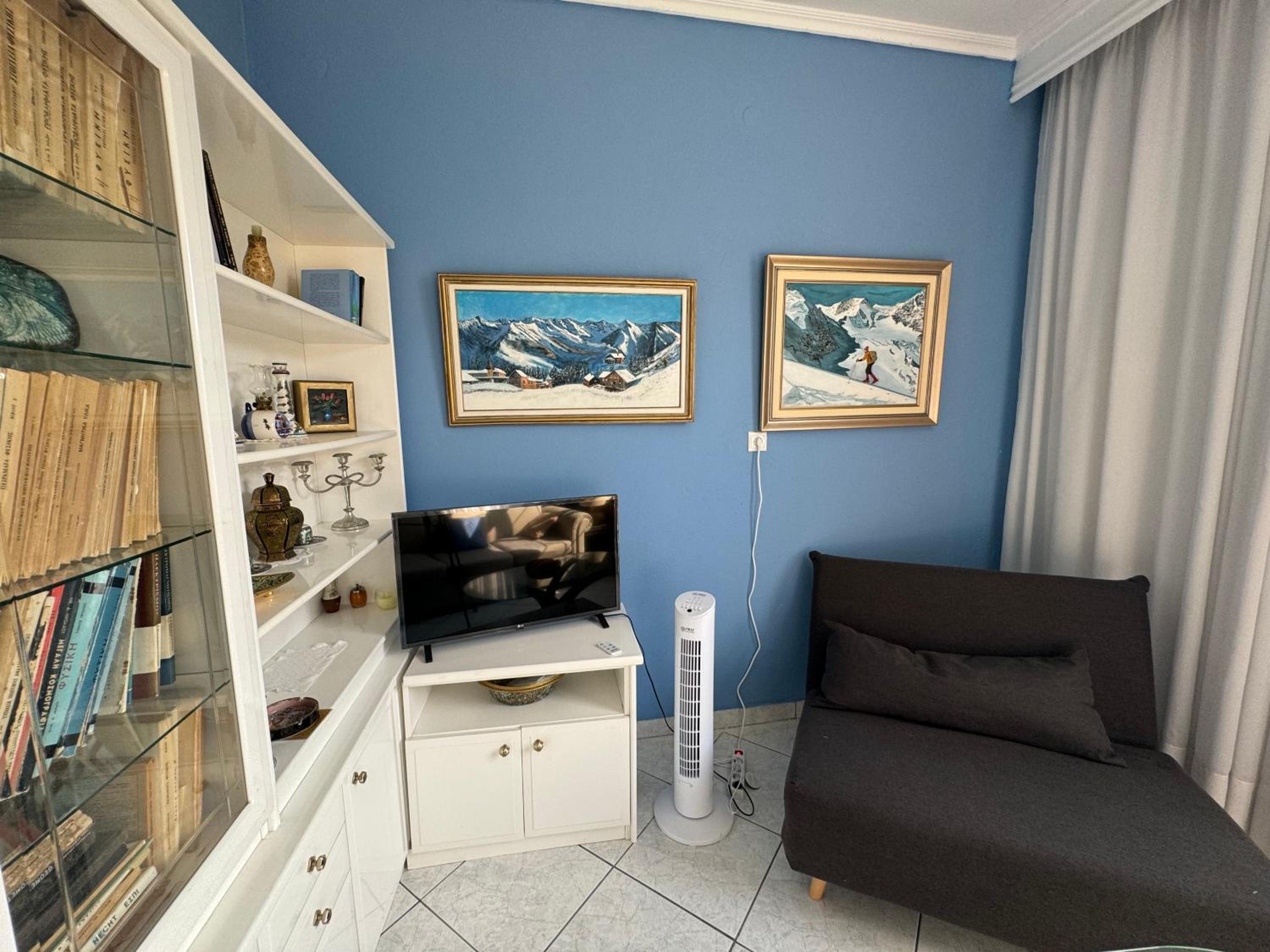 Nikiti Cottage House