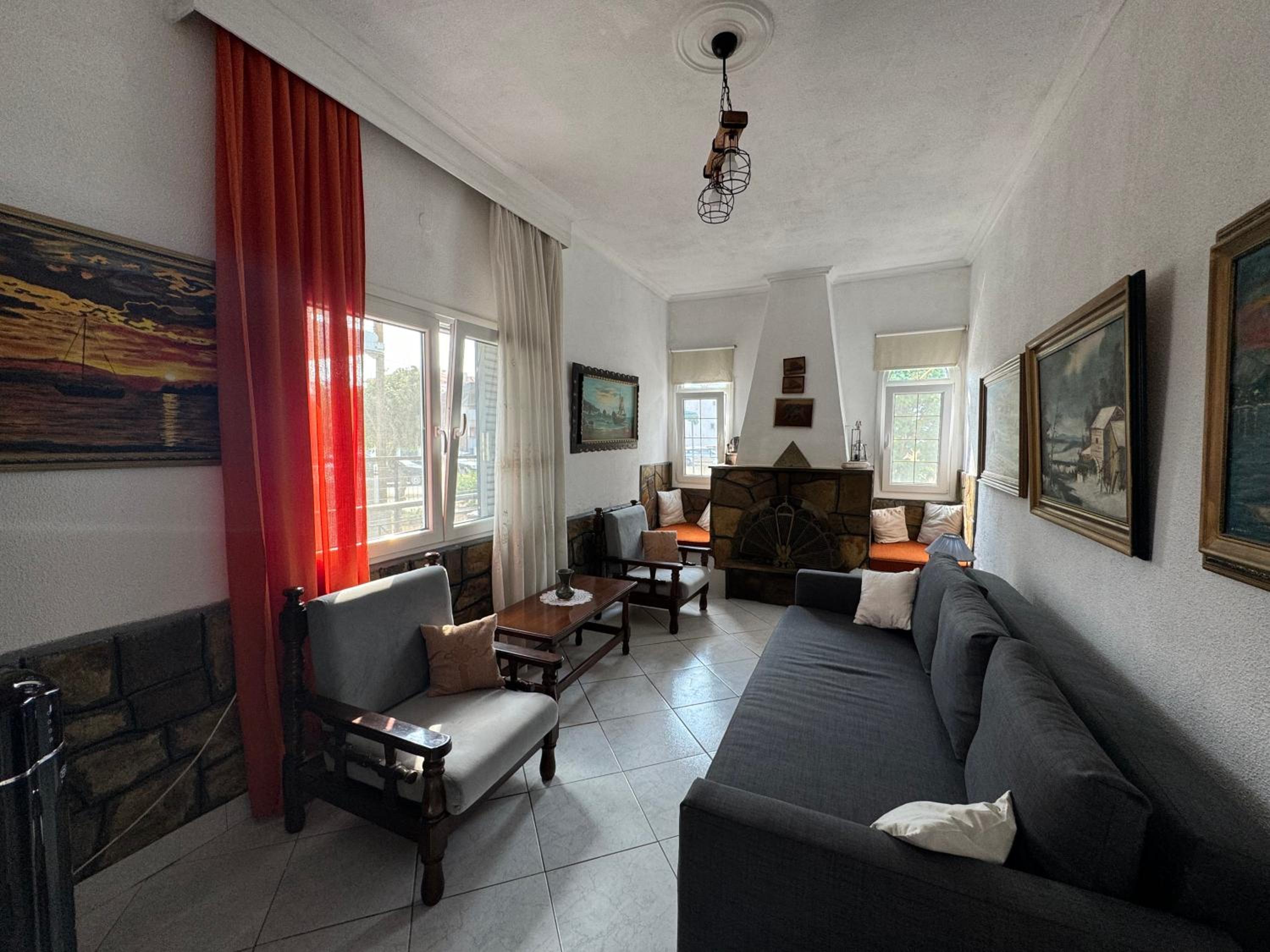 Nikiti Cottage House