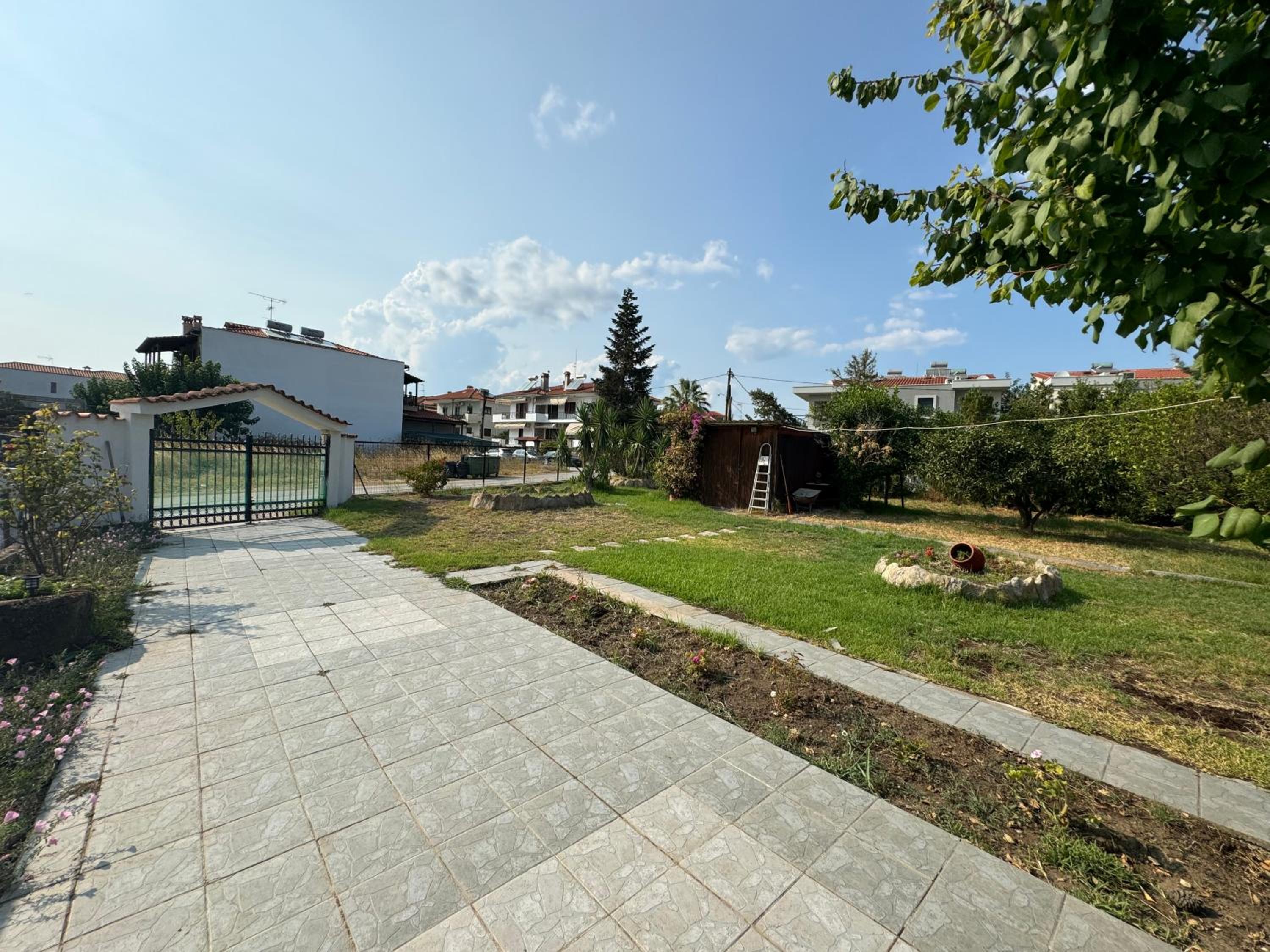 Nikiti Cottage House