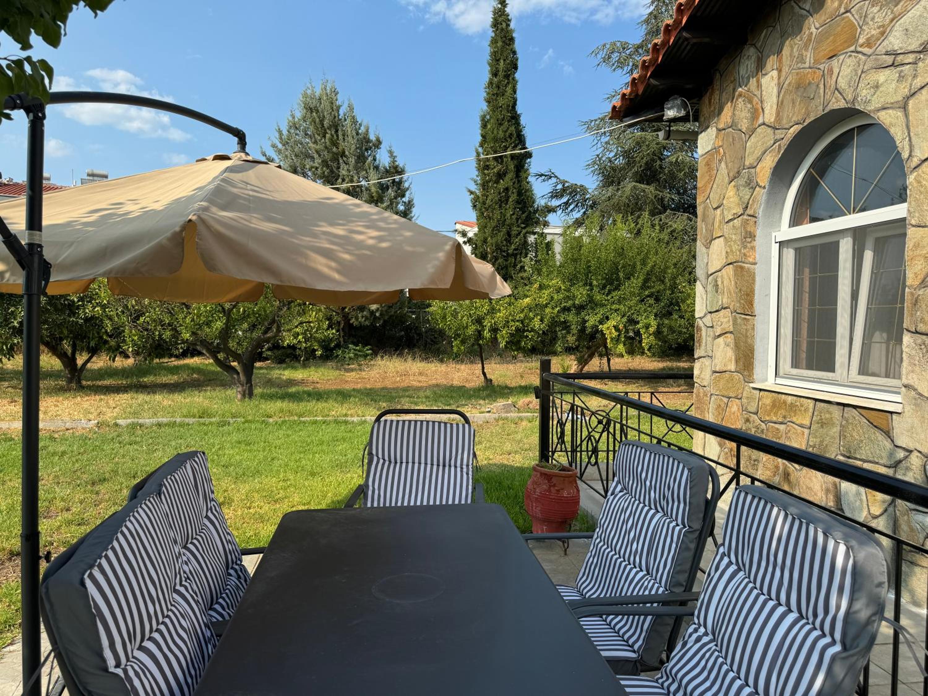 Nikiti Cottage House