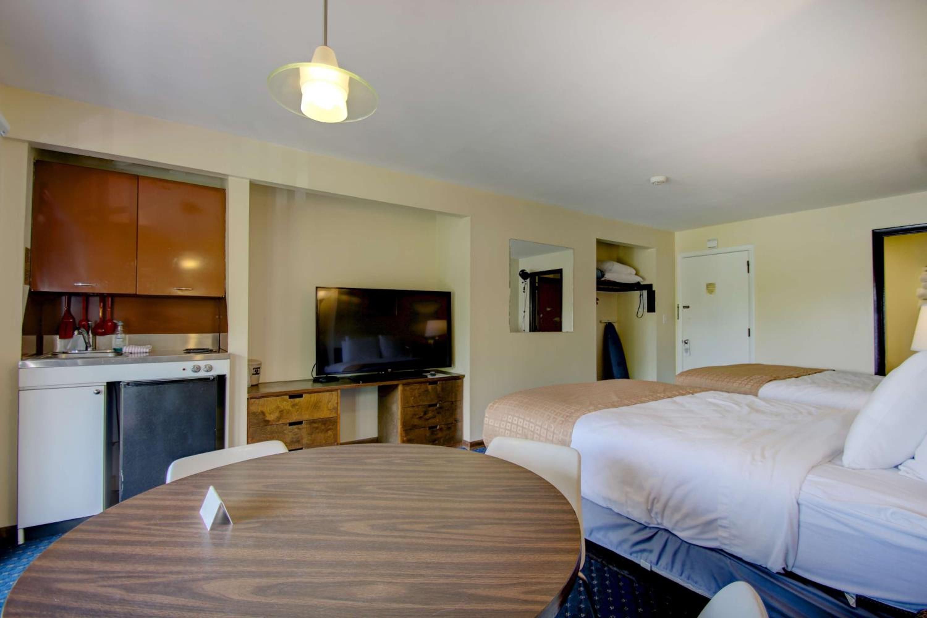 Aspinquid Resort - Property Image 18