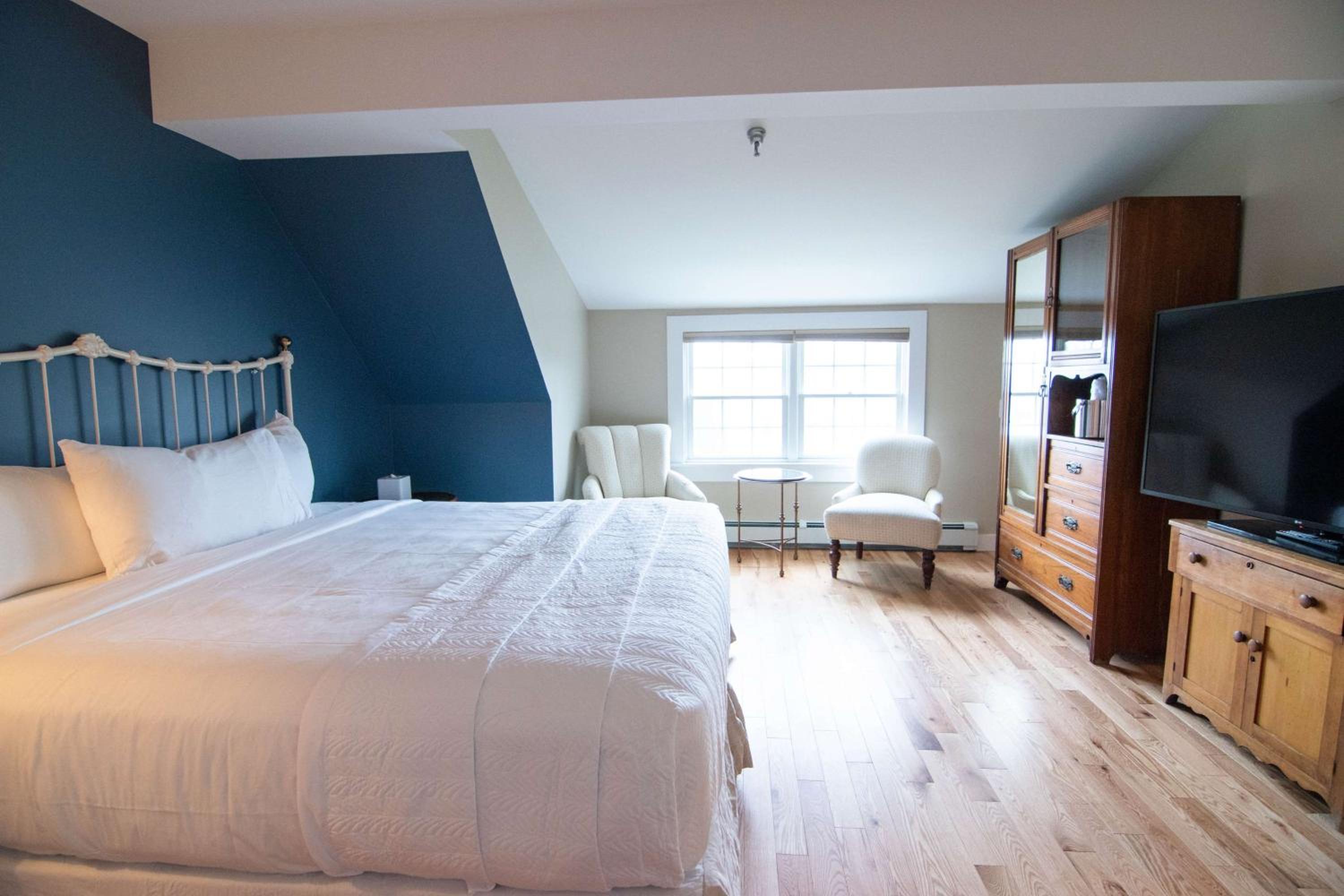 The Beach House Inn