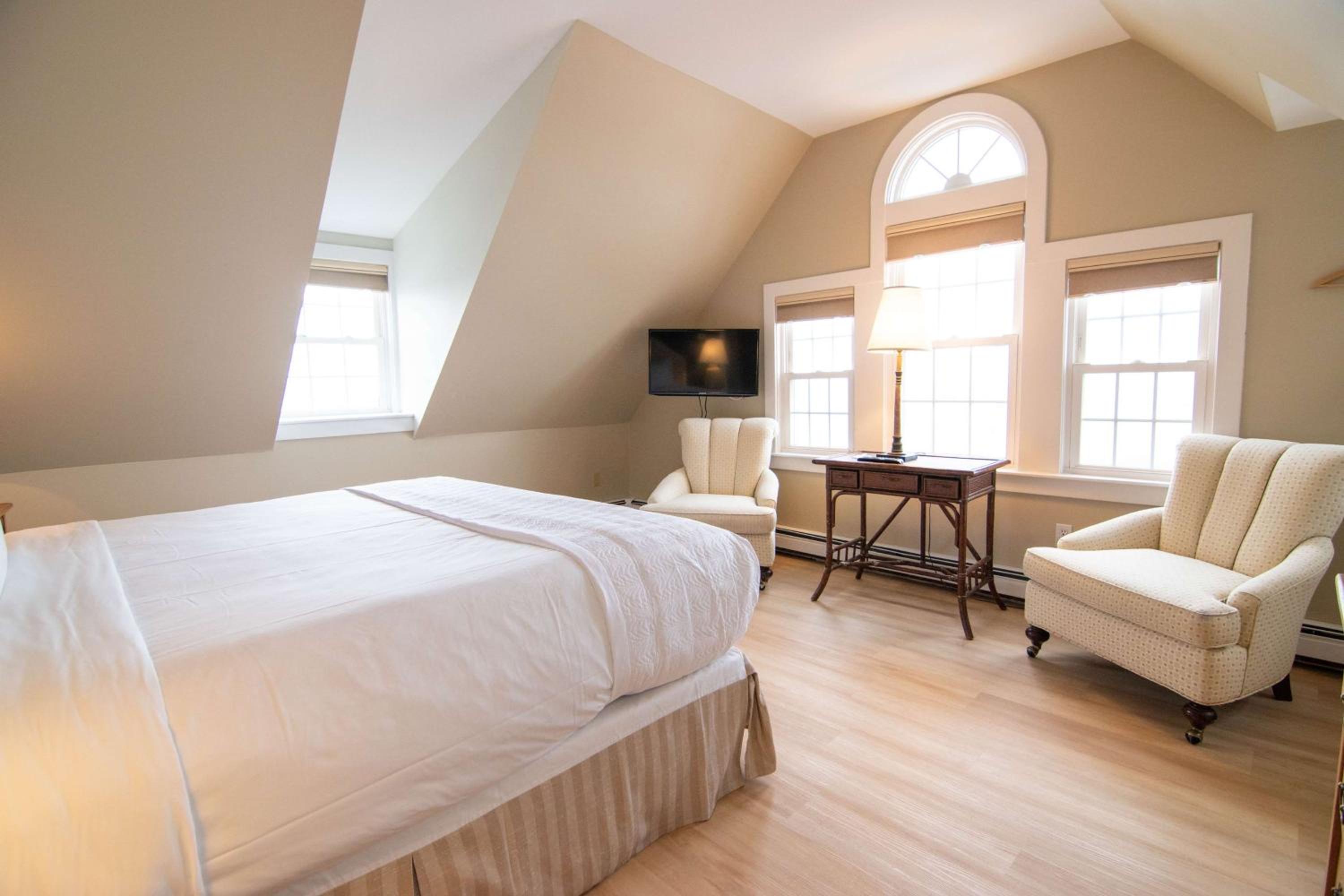 The Beach House Inn