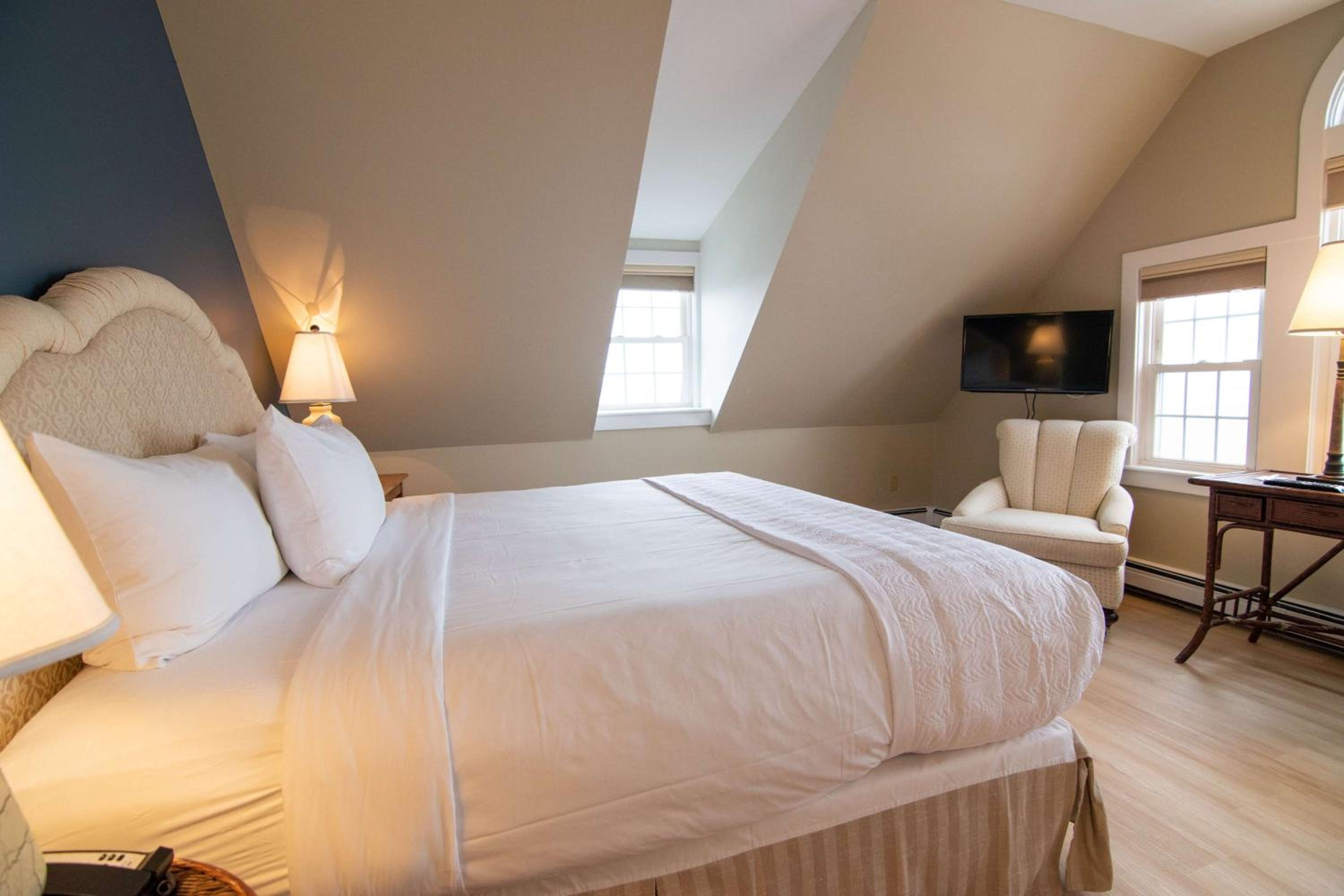 The Beach House Inn
