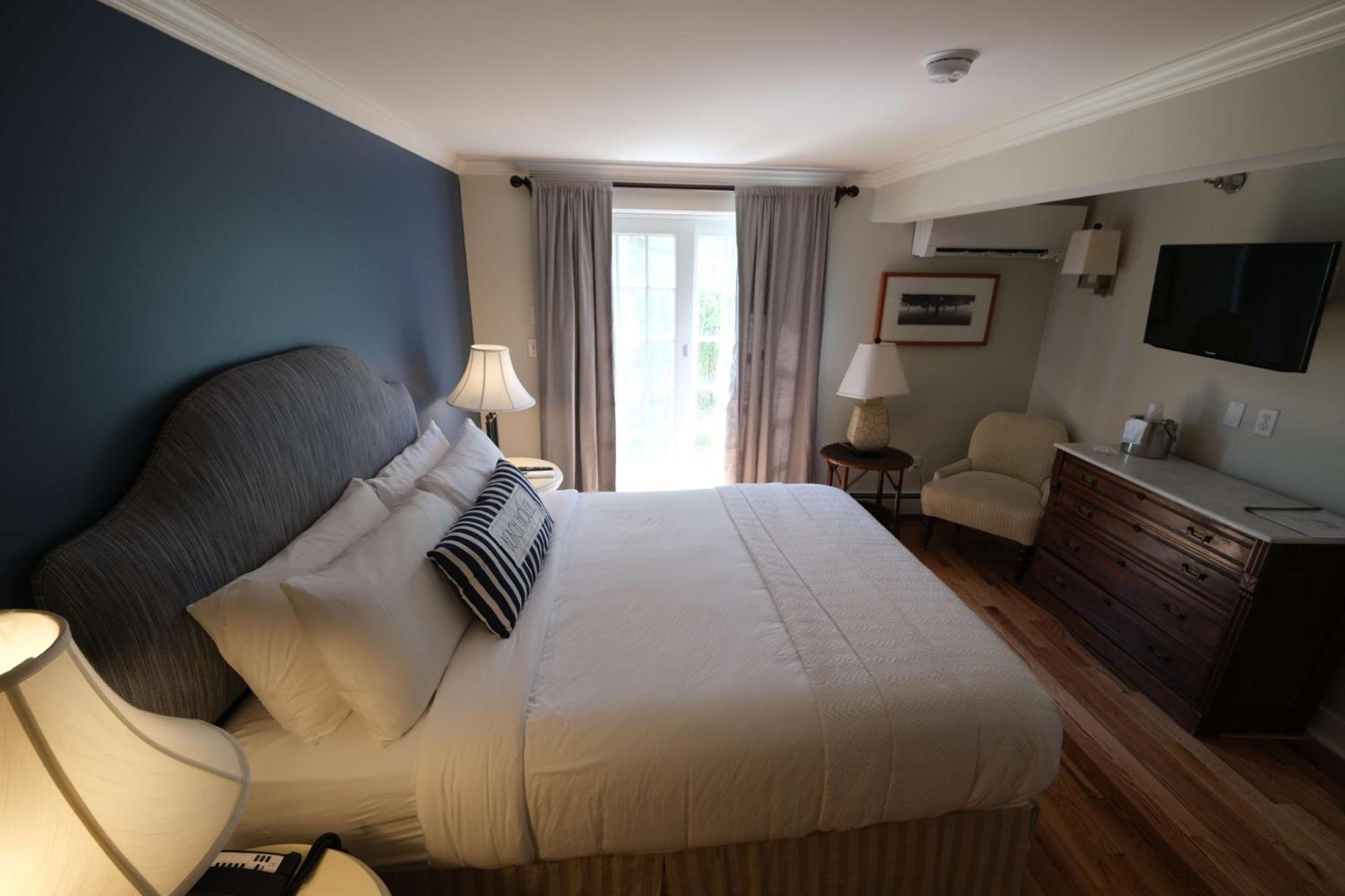The Beach House Inn