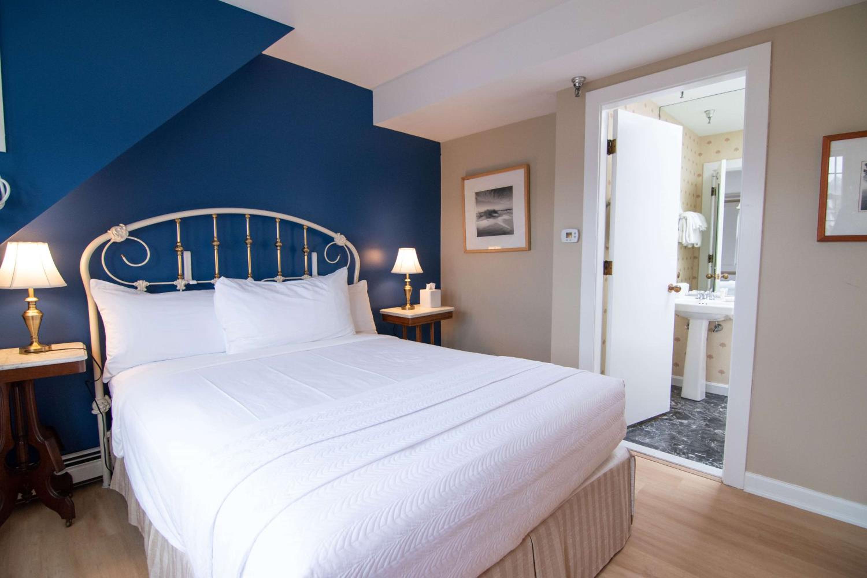 The Beach House Inn