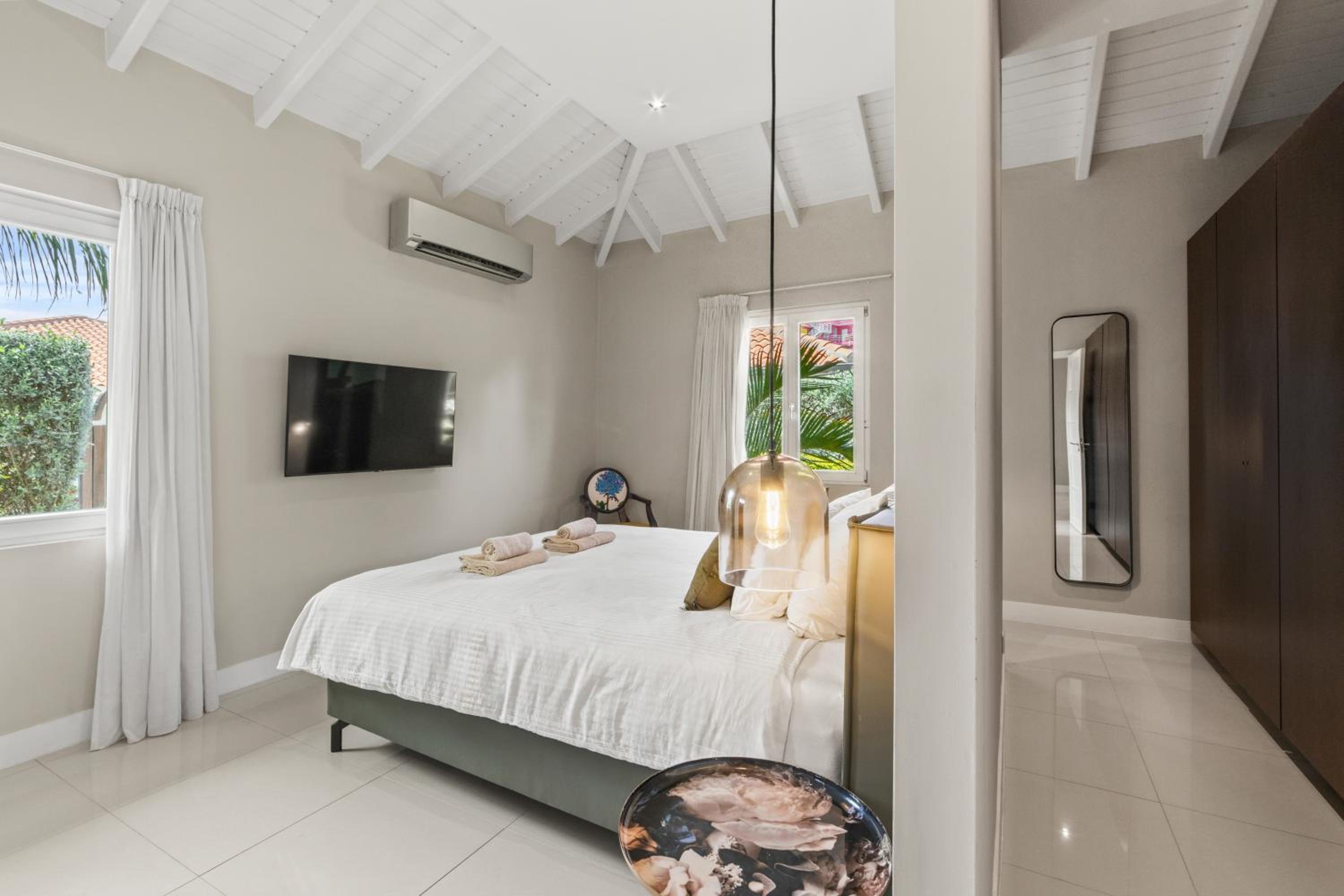 Exclusive Villa - Private Pool - Vredenberg Village