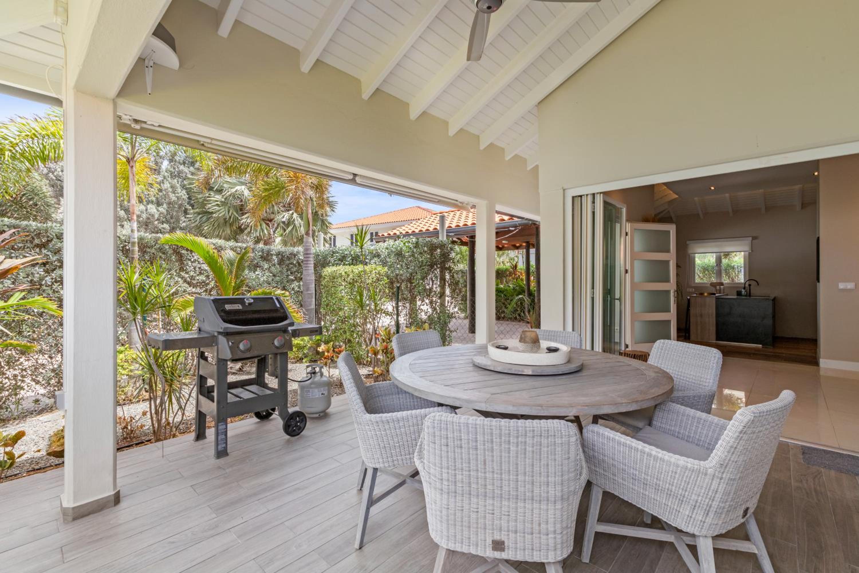 Exclusive Villa - Private Pool - Vredenberg Village