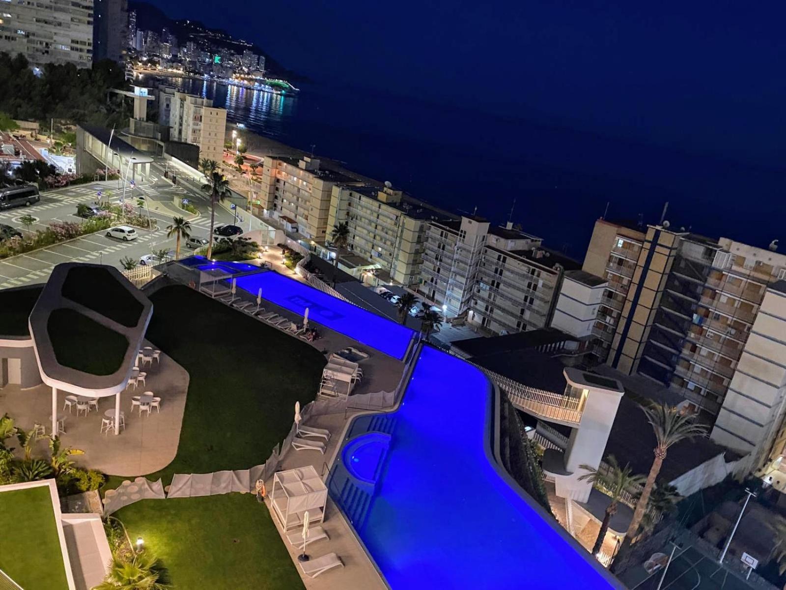 Sunset Cliffs Terra Gold apartment