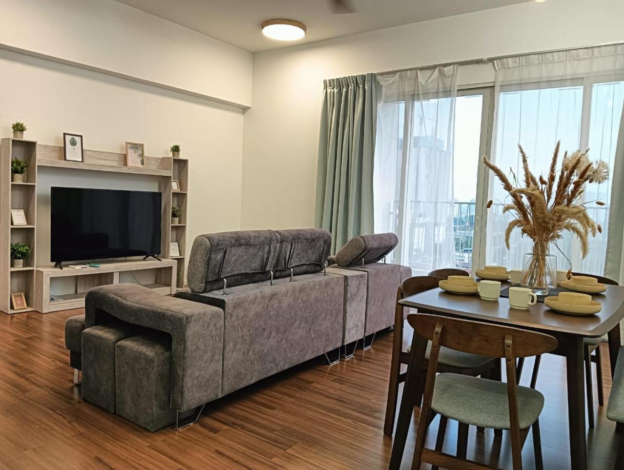 Una Serviced Apartment, Jalan Peel by Rverse Suite