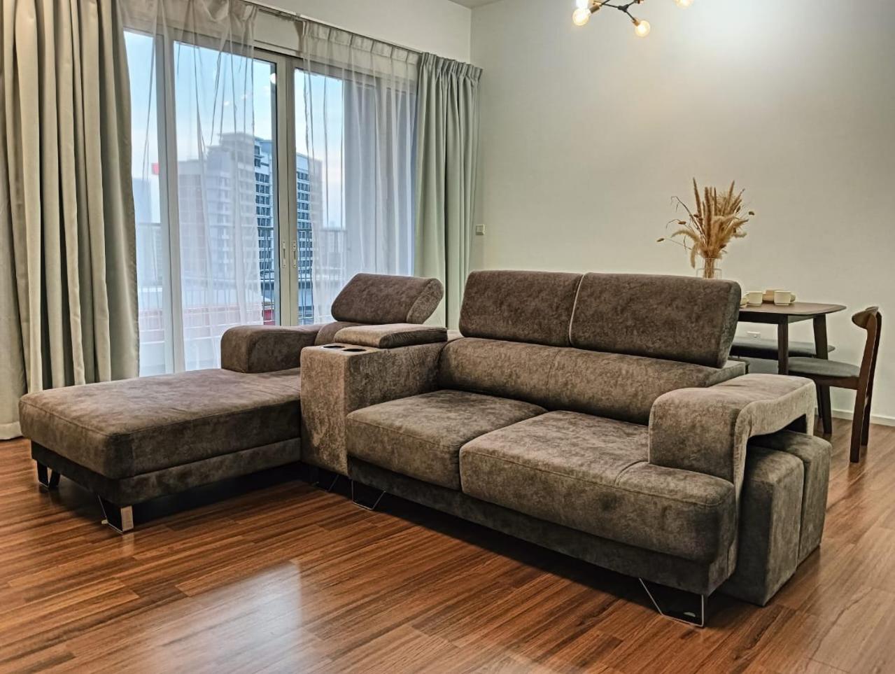 Una Serviced Apartment, Jalan Peel by Rverse Suite