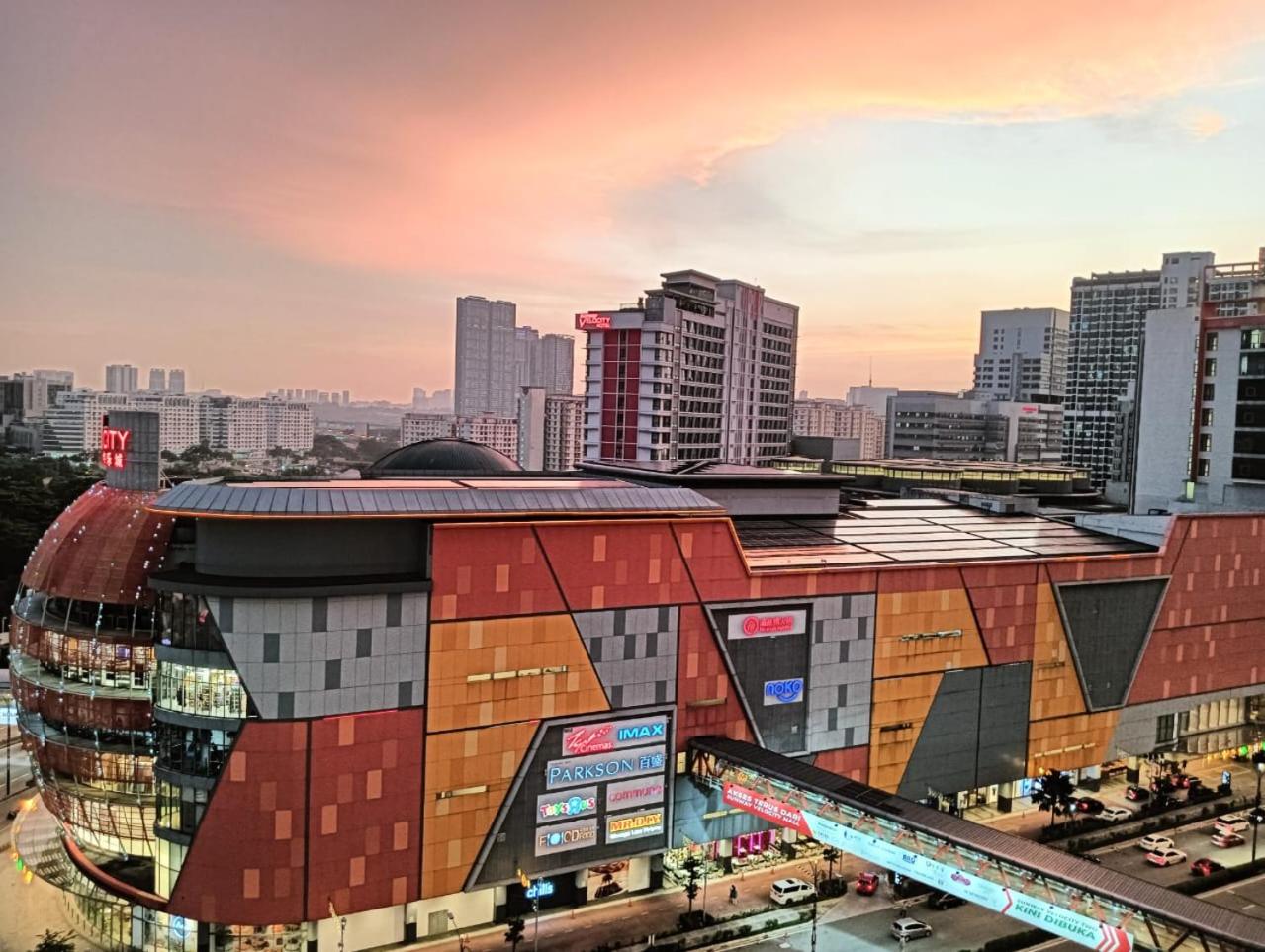 Una Serviced Apartment, Jalan Peel by Rverse Suite
