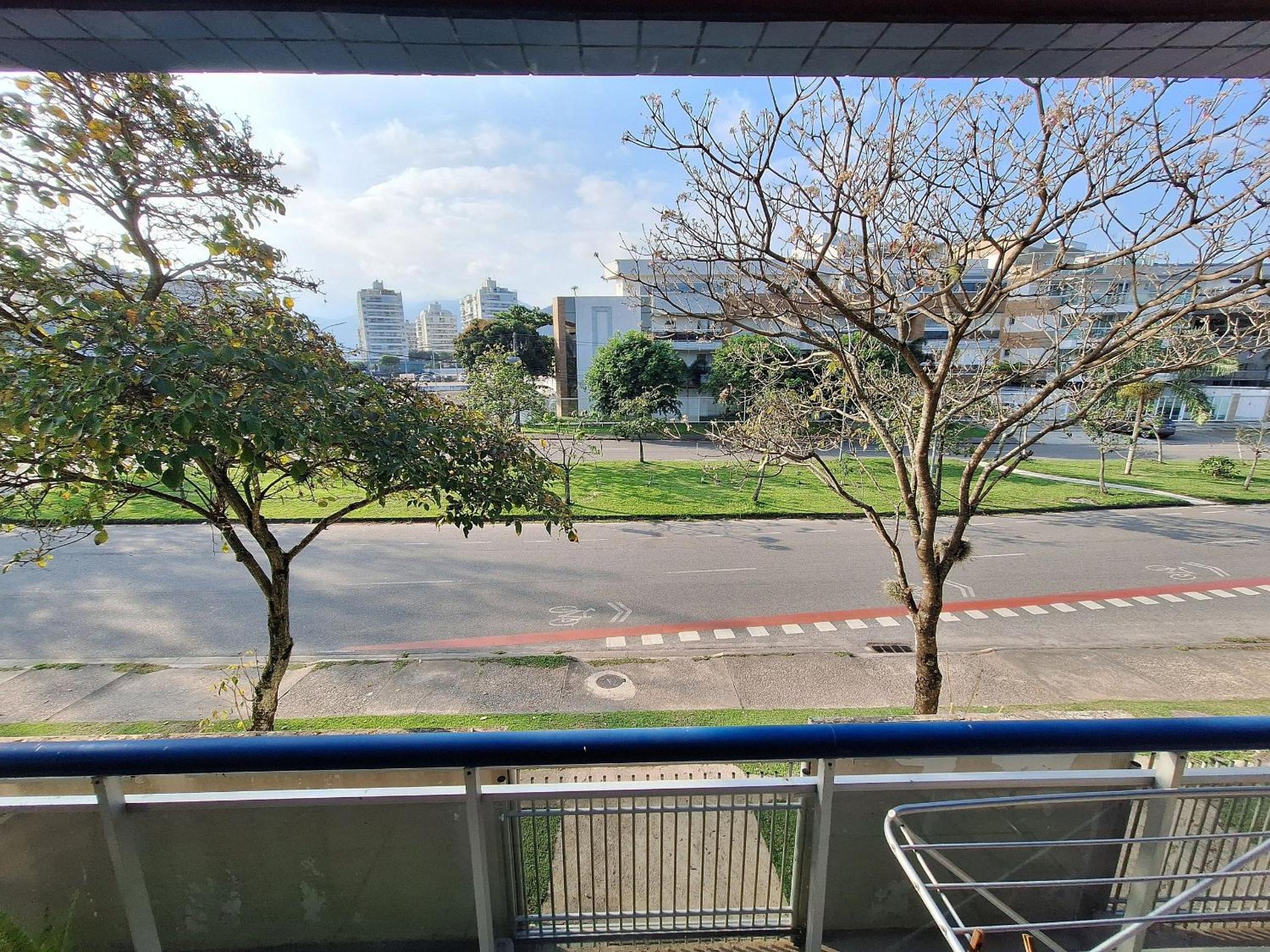 Room in apartment with 5m garage on Recreio beach - next to Rock in Rio
