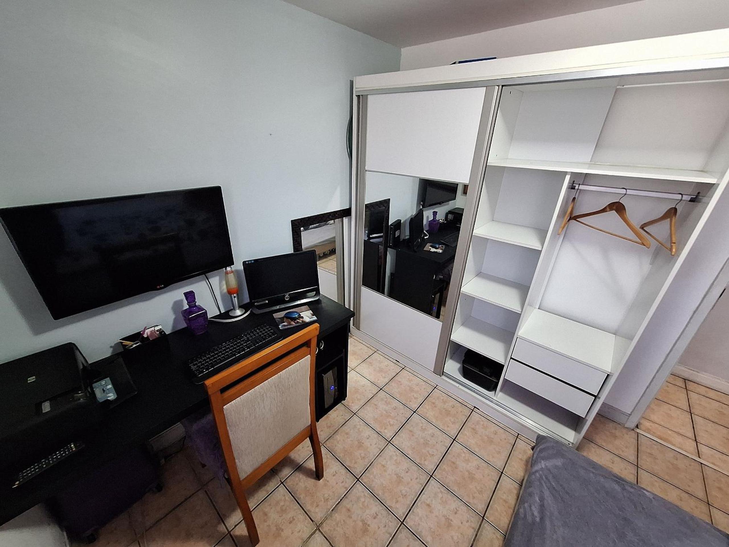 Room in apartment with 5m garage on Recreio beach - next to Rock in Rio