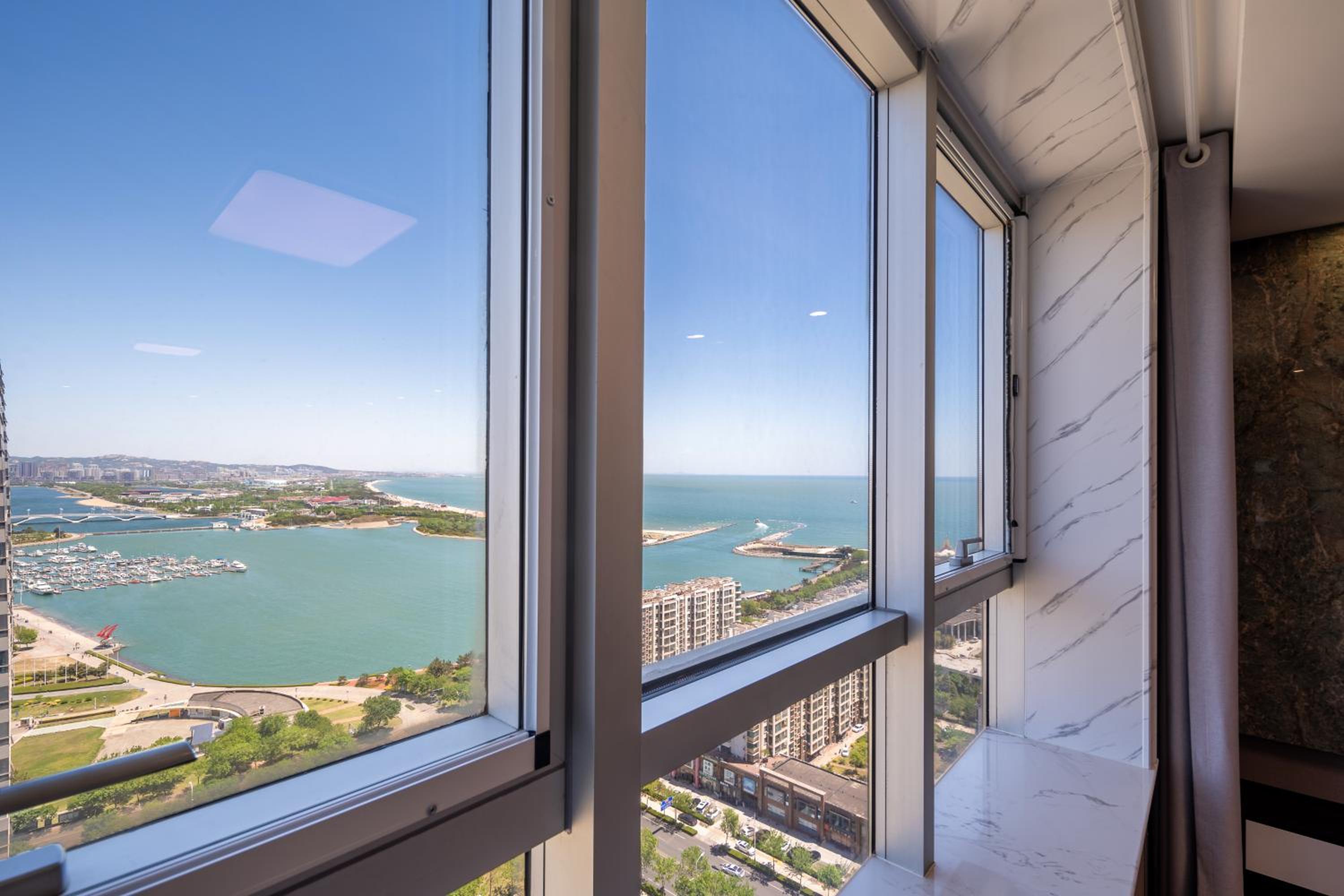 Cloud & Sea Boutique Apartment