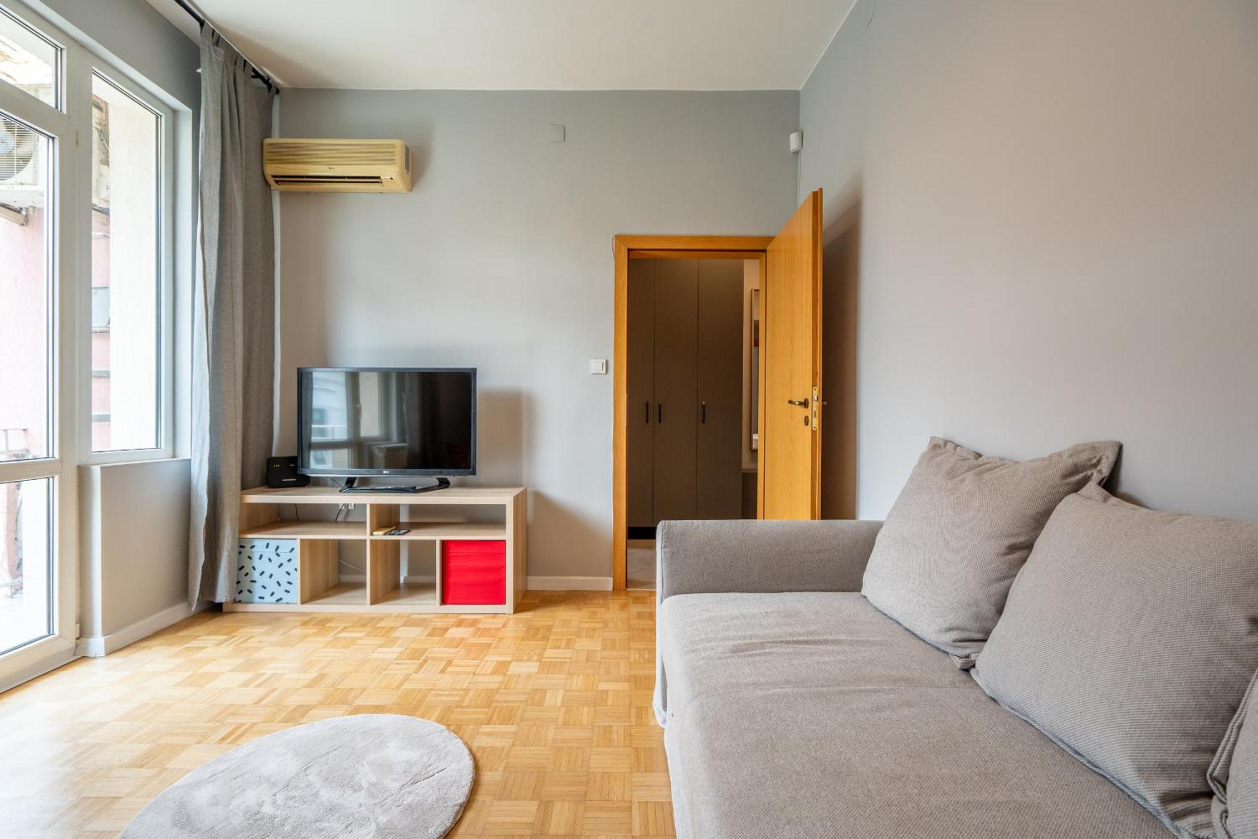 Downtown apartment EYMI