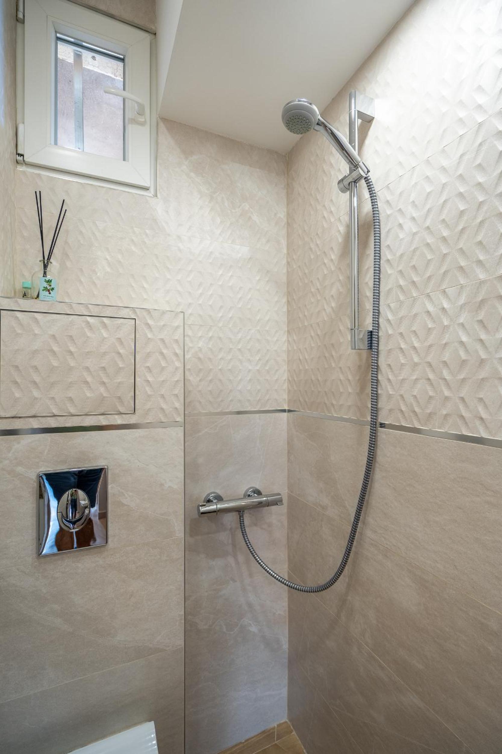 Downtown apartment EYMI
