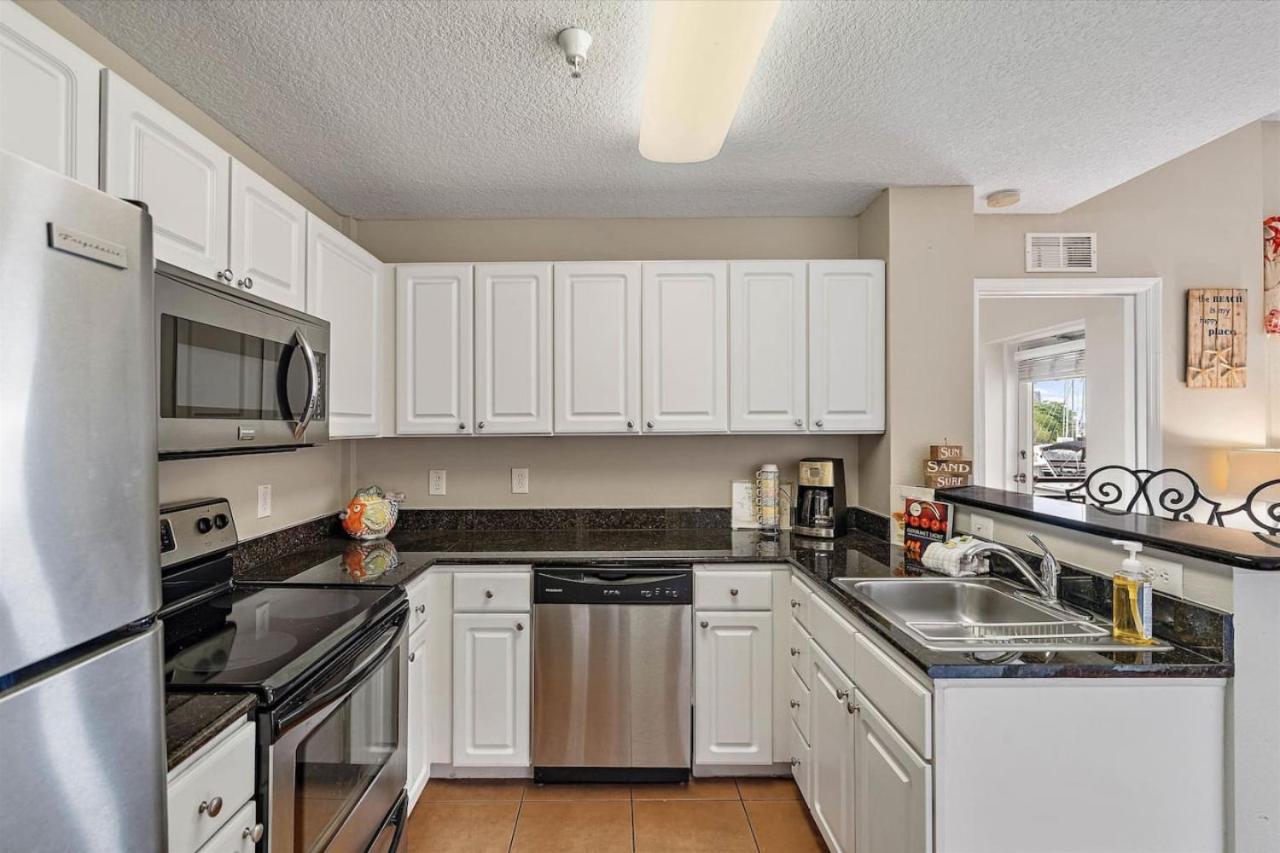 Madeira Bay Resort Bayfront Oasis 1BD 2BA with view 3