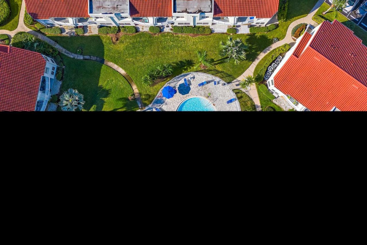 New Listing Ground Floor Vista Verde East Pond view 5