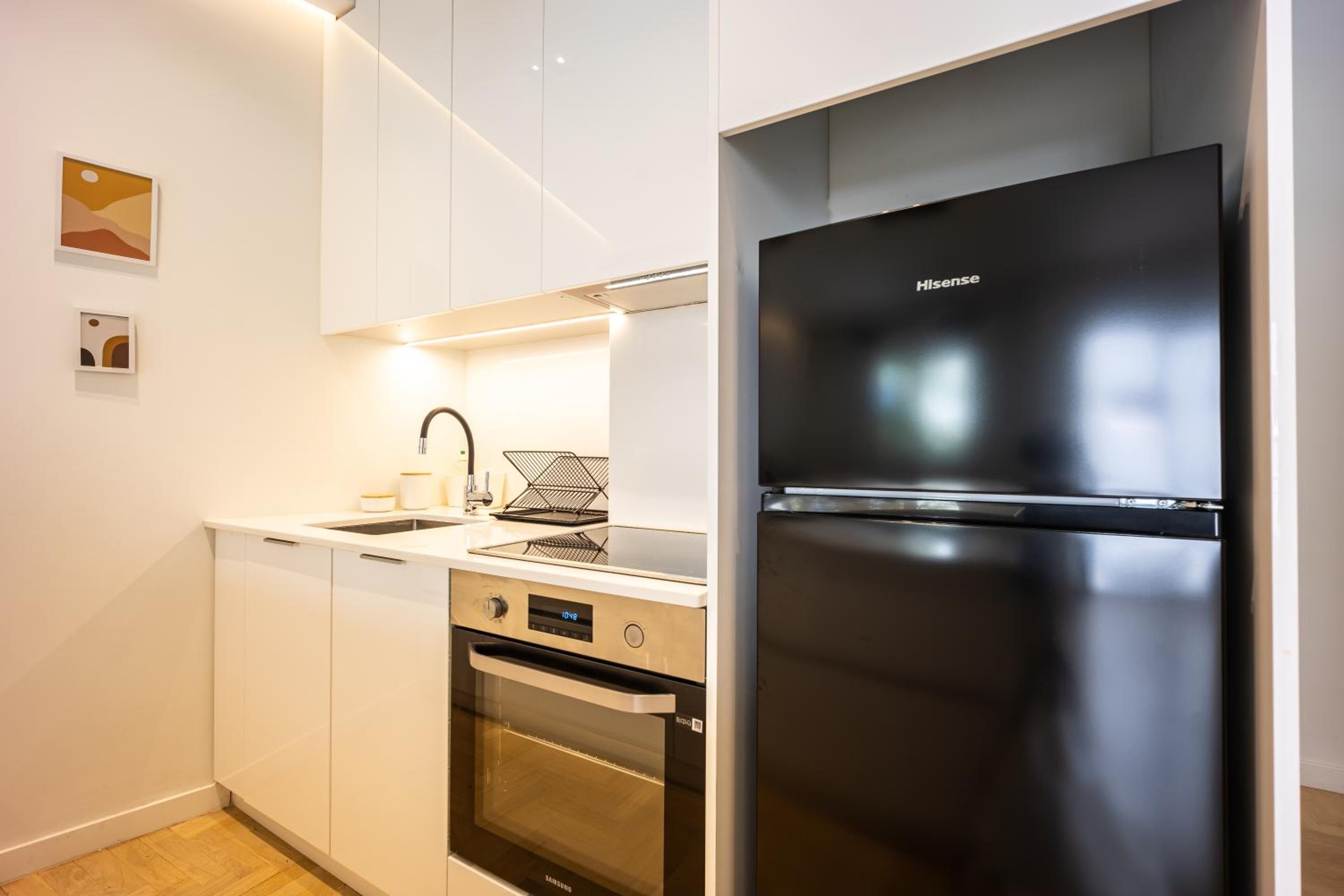 EN Suite 2 Bath Pangrati