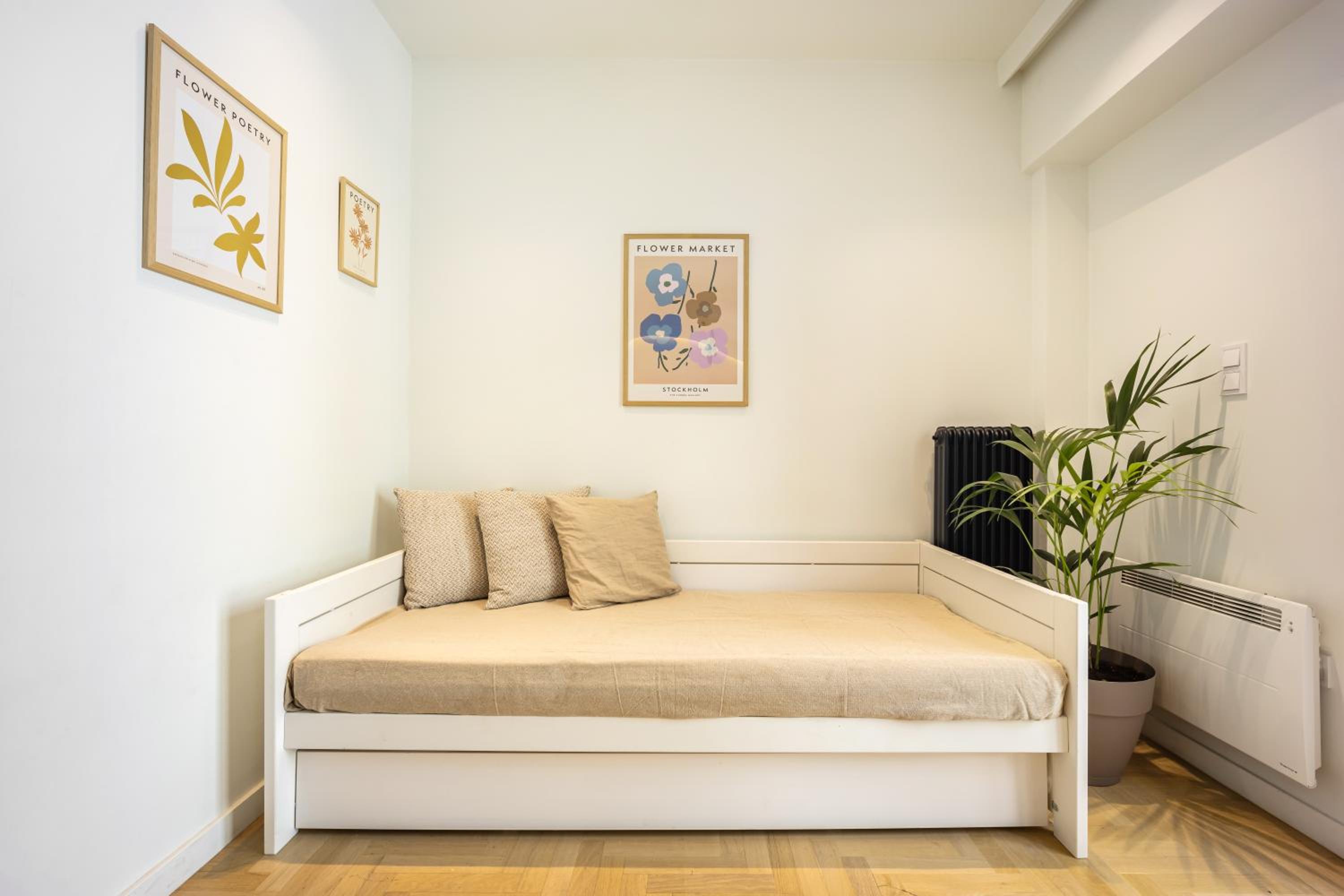 EN Suite 2 Bath Pangrati