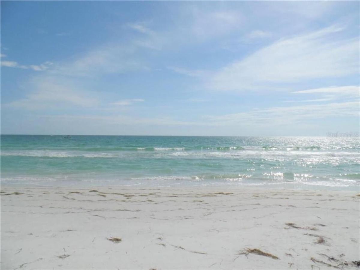 Sunset Cove One Bedroom in Treasure Island, Short view 5